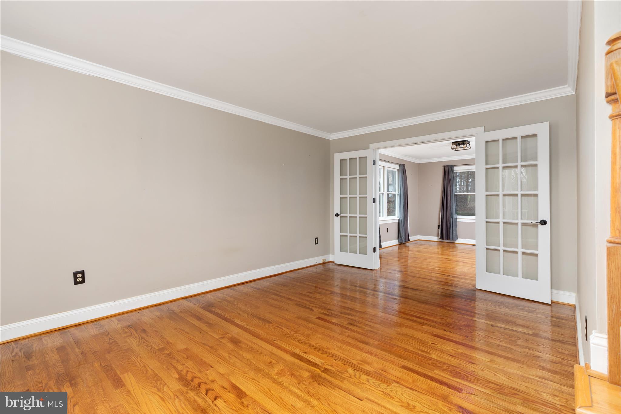 SPRING HOLLOW ESTATES - Residential