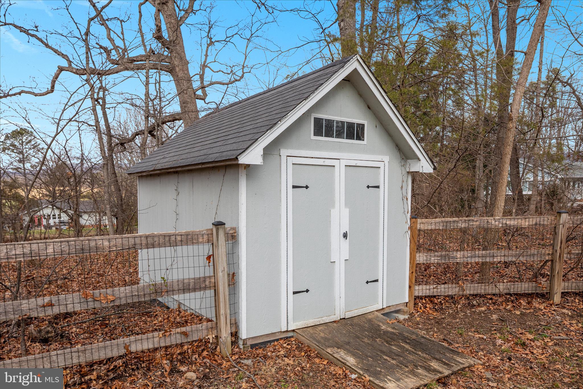 SPRING HOLLOW ESTATES - Residential