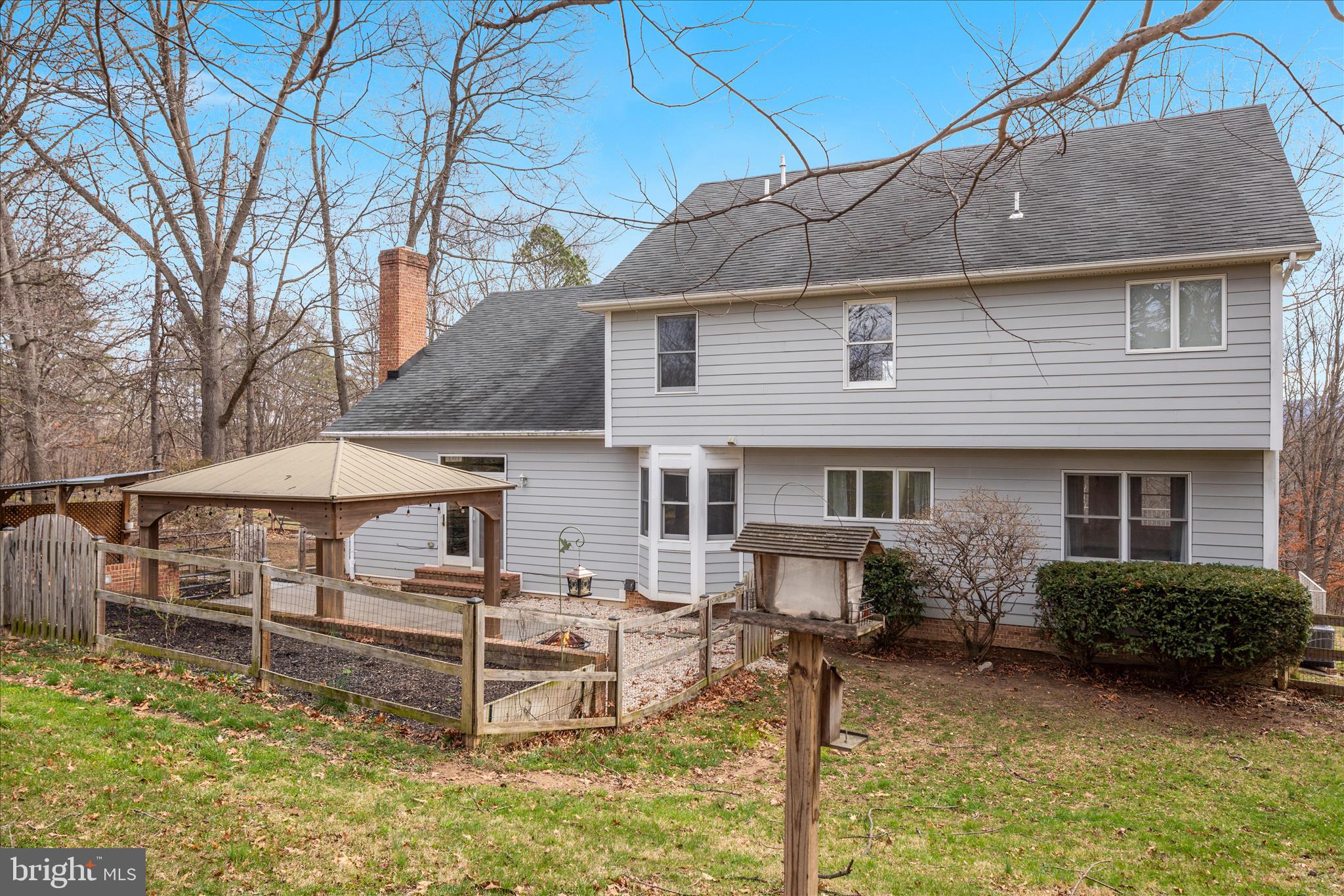 SPRING HOLLOW ESTATES - Residential