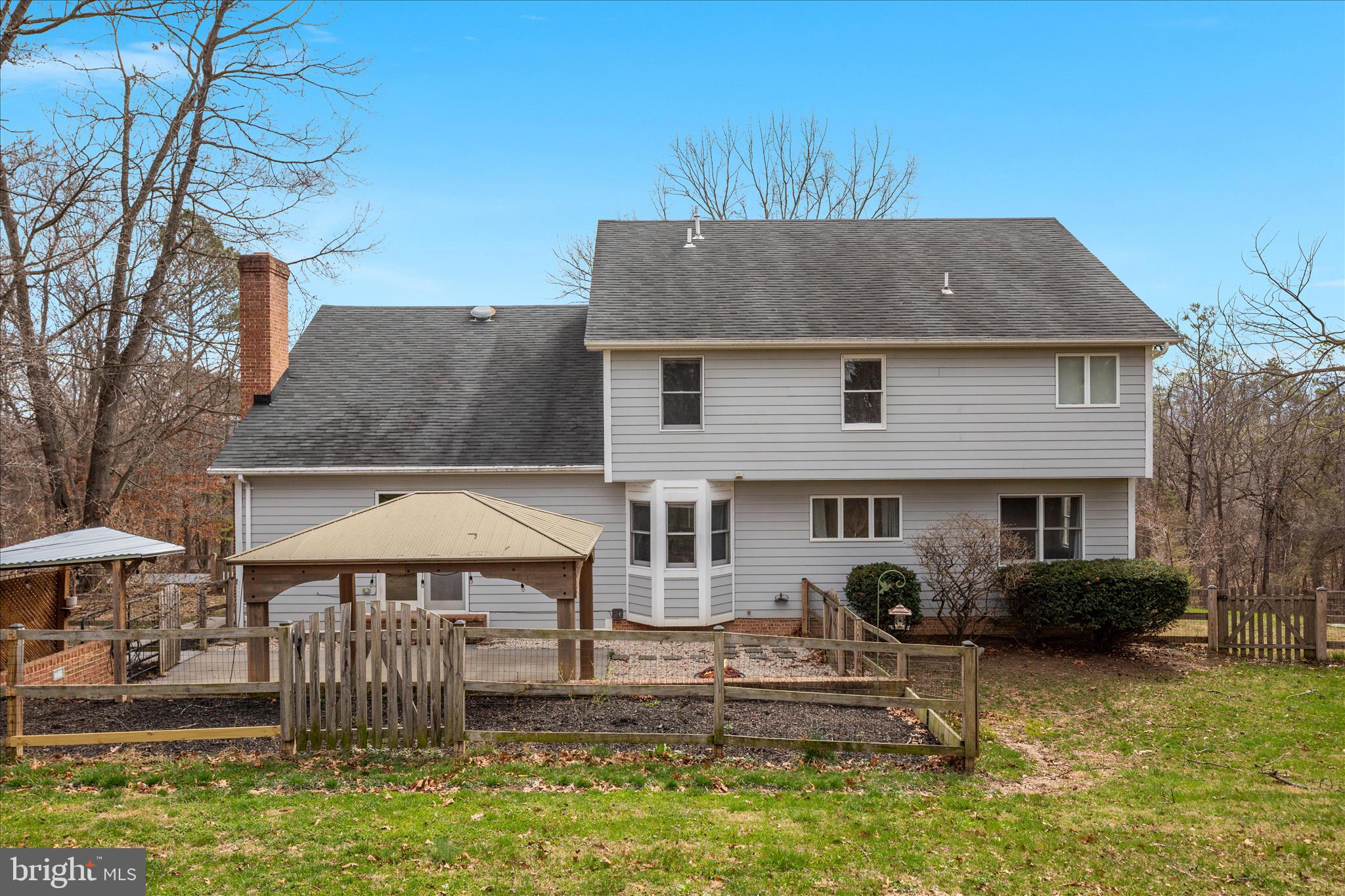 SPRING HOLLOW ESTATES - Residential