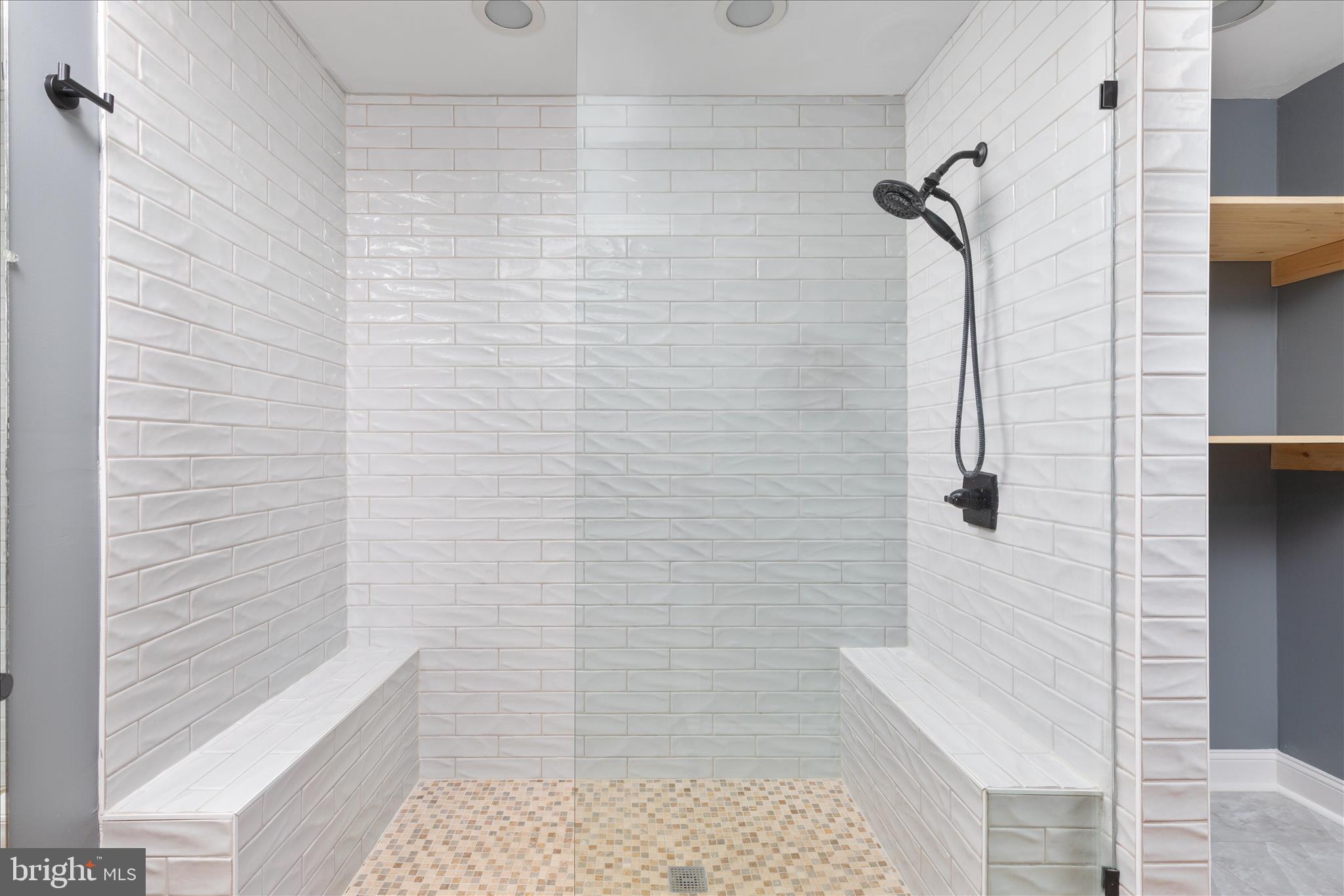 SPRING HOLLOW ESTATES - Residential