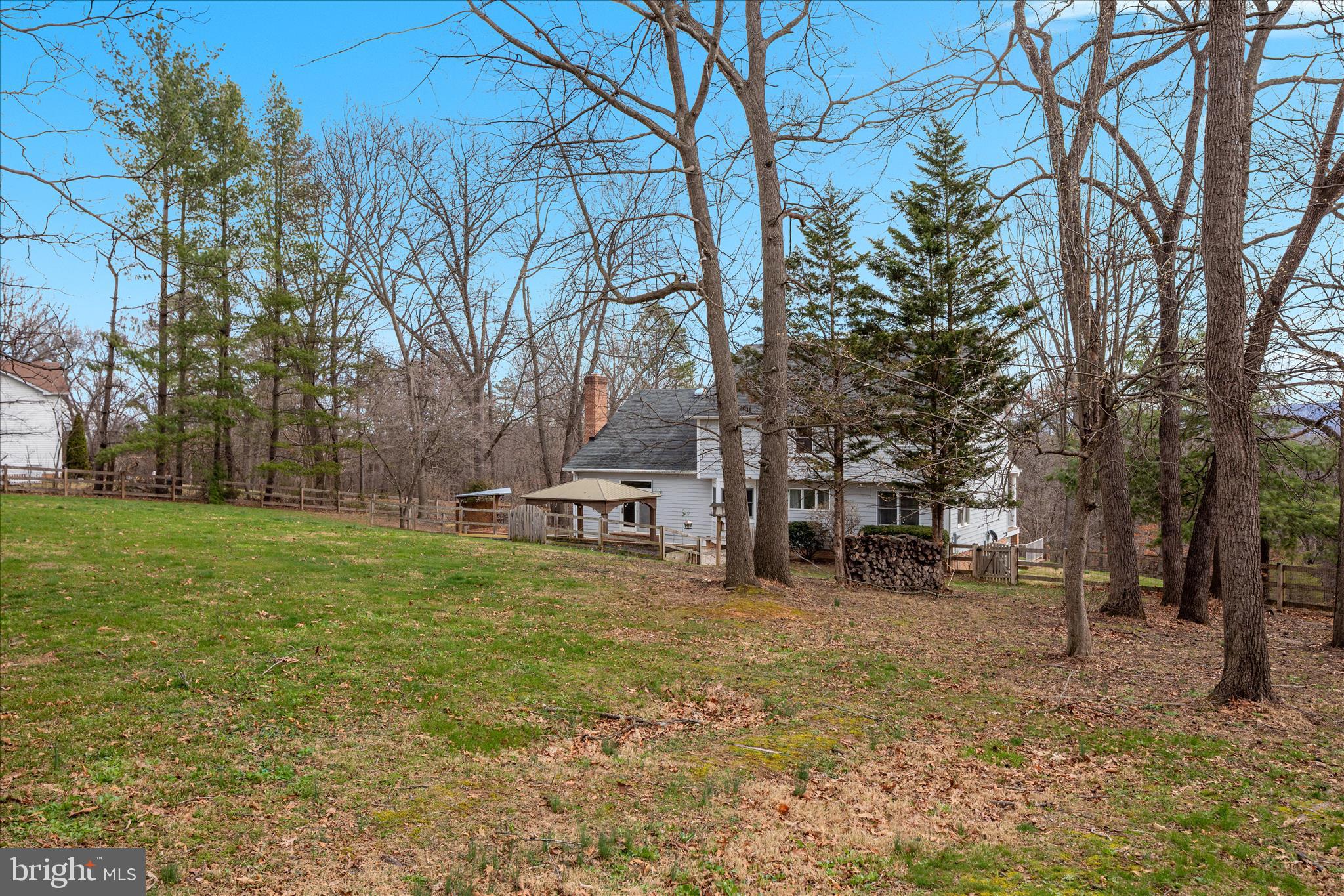 SPRING HOLLOW ESTATES - Residential