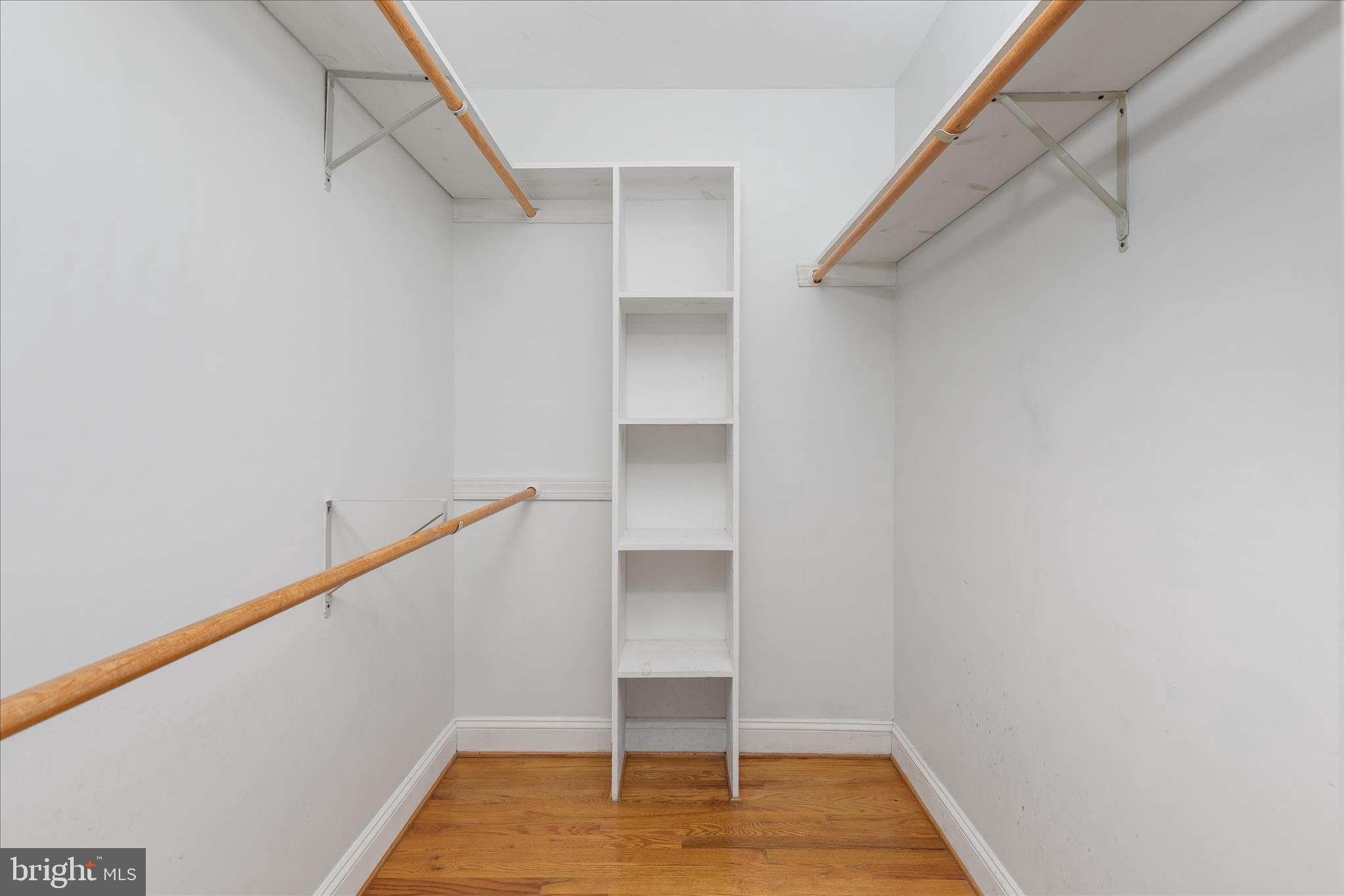 SPRING HOLLOW ESTATES - Residential