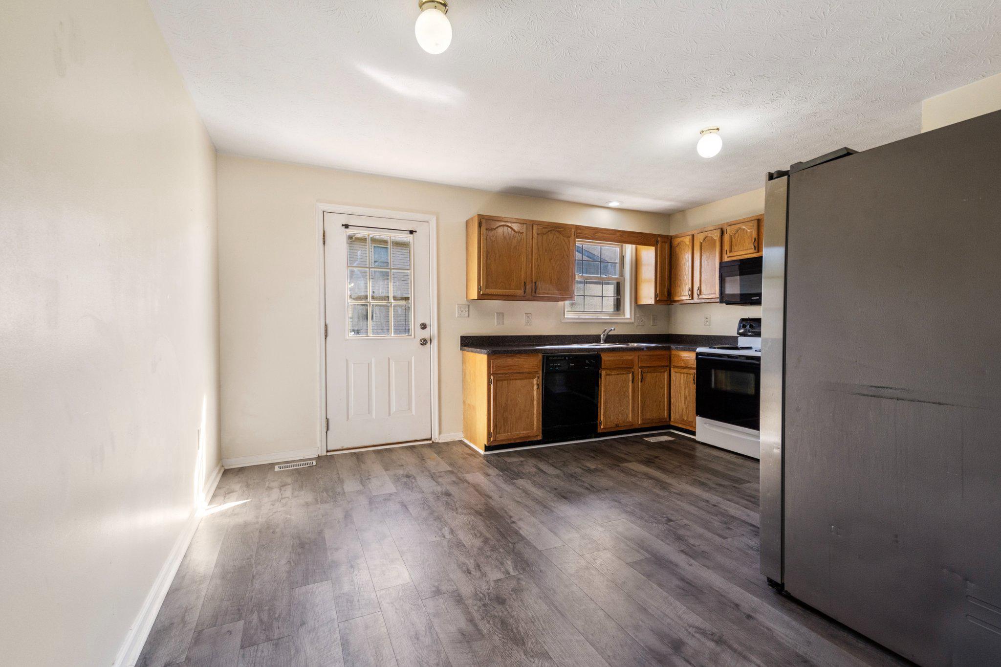 TABLER STATION MANOR - Residential