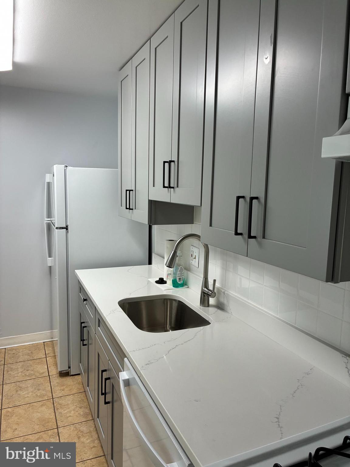 BETHESDA PARK - Residential Lease