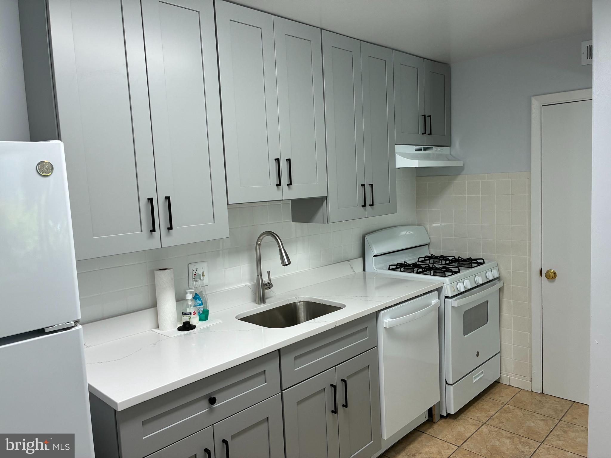 BETHESDA PARK - Residential Lease