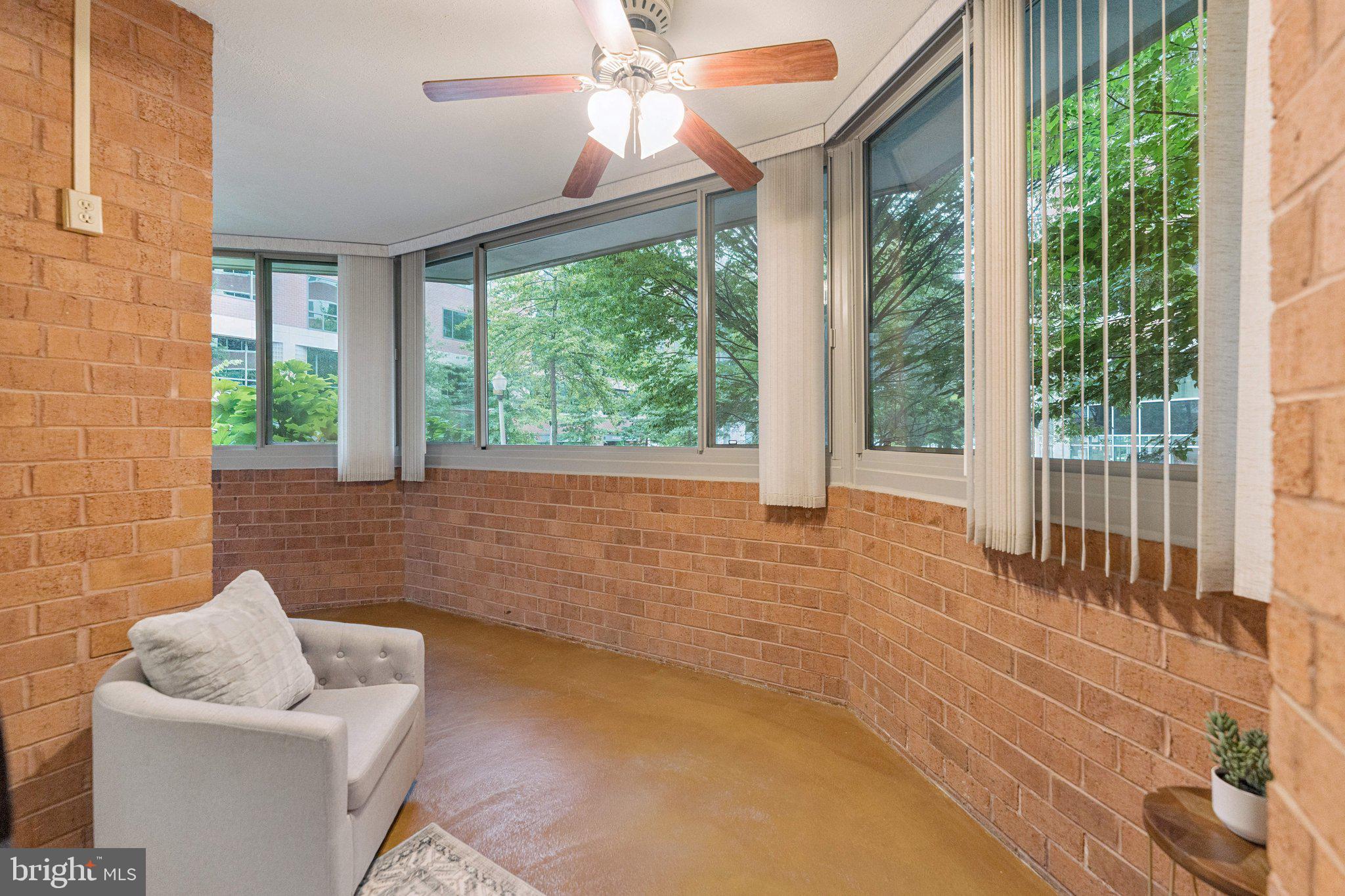 WESTVIEW AT BALLSTON METRO - Residential