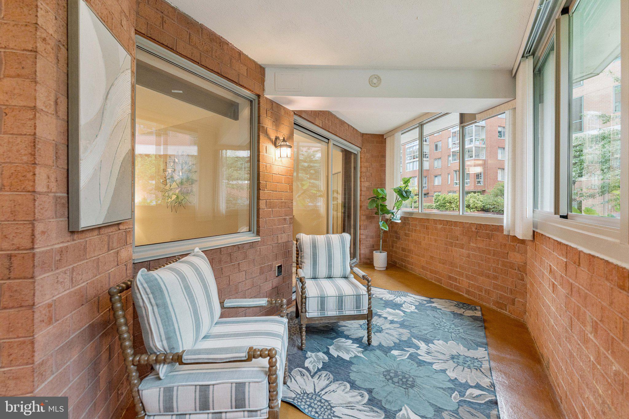 WESTVIEW AT BALLSTON METRO - Residential