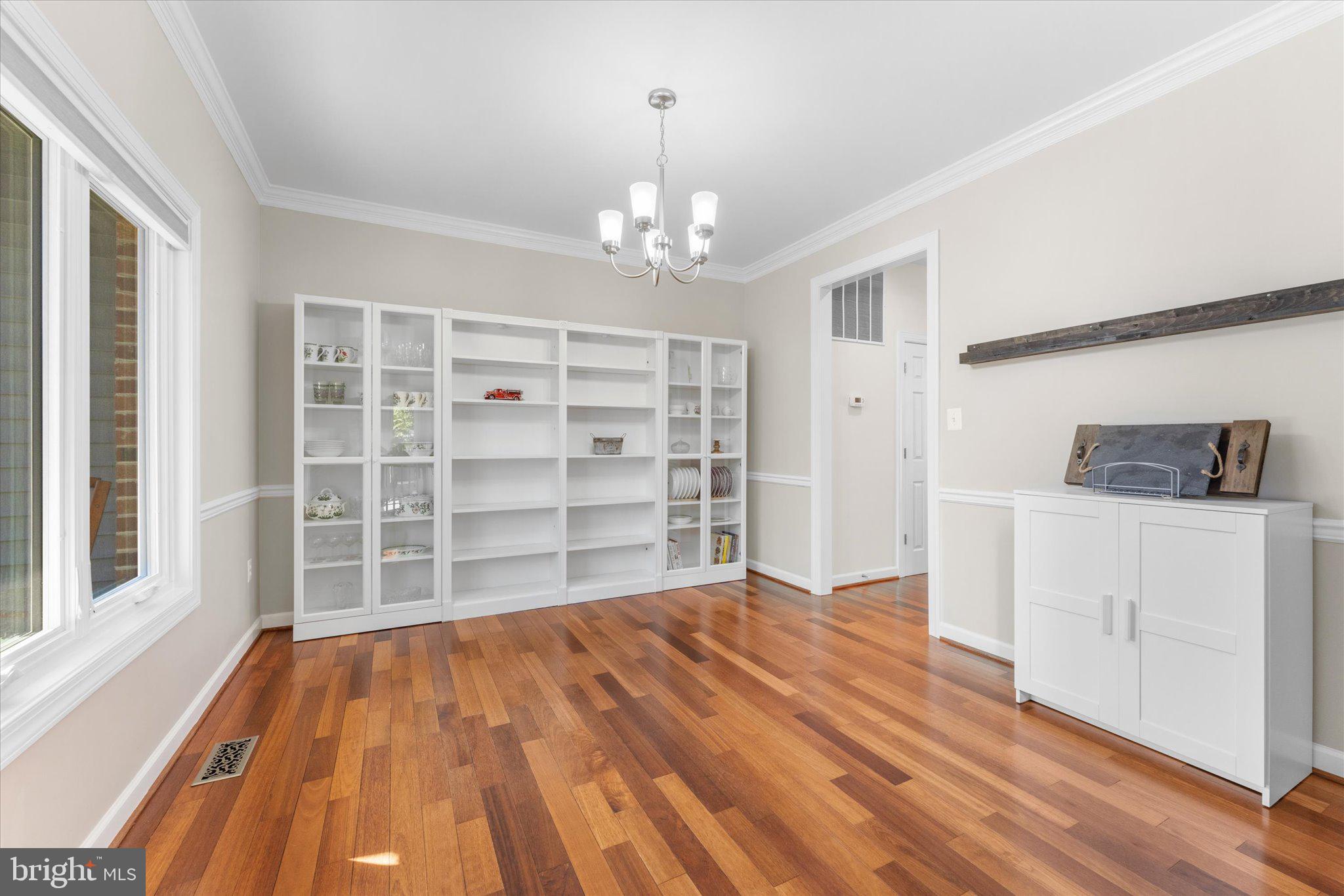 OCCOQUAN FOREST - Residential