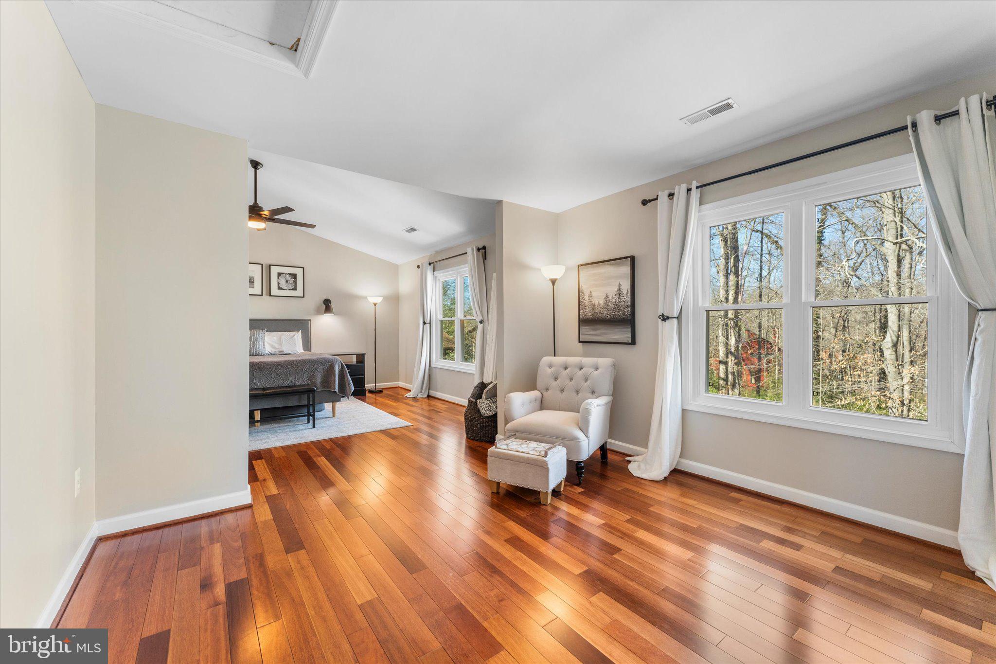 OCCOQUAN FOREST - Residential