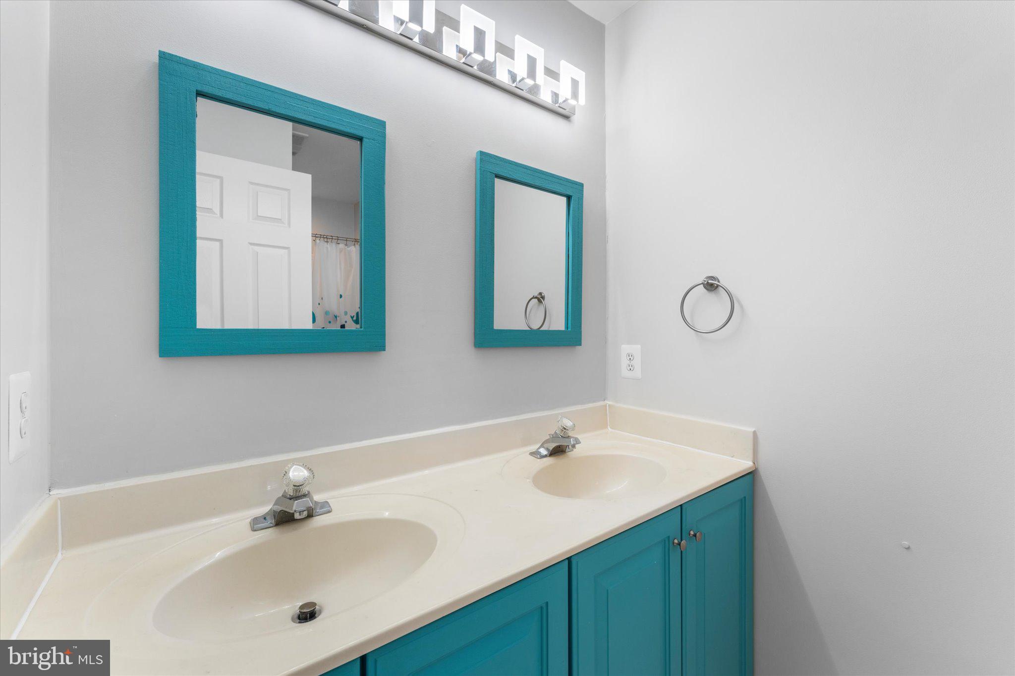 OCCOQUAN FOREST - Residential