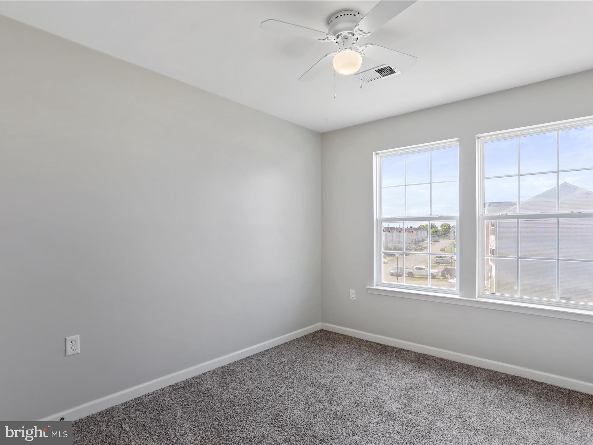 MANOR PARK - Residential