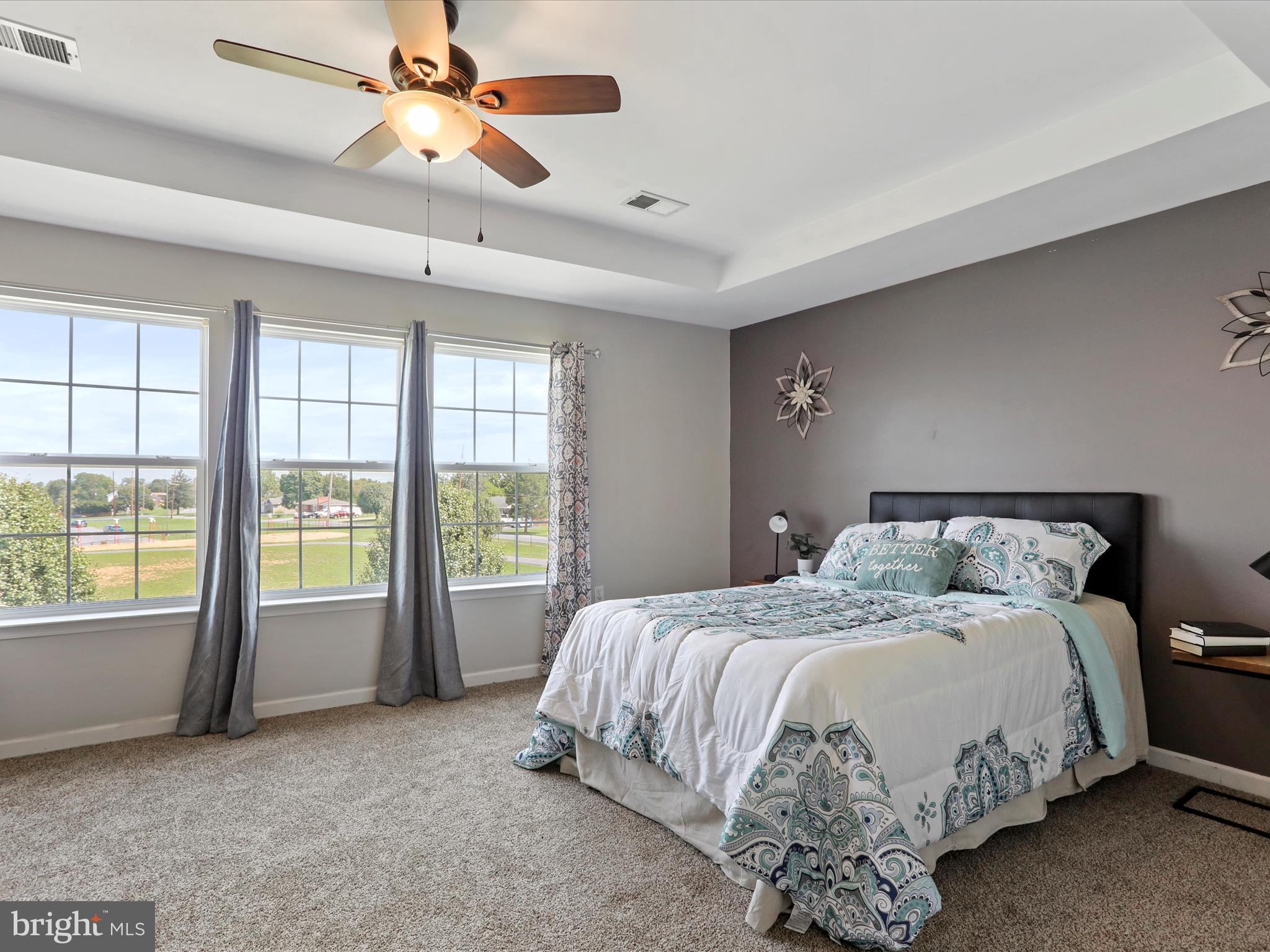 MANOR PARK - Residential