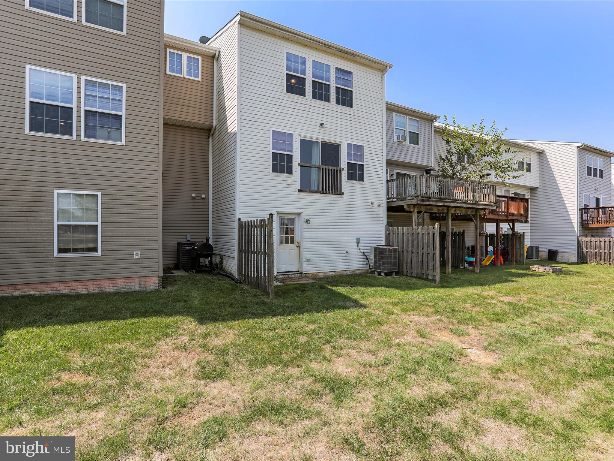 MANOR PARK - Residential