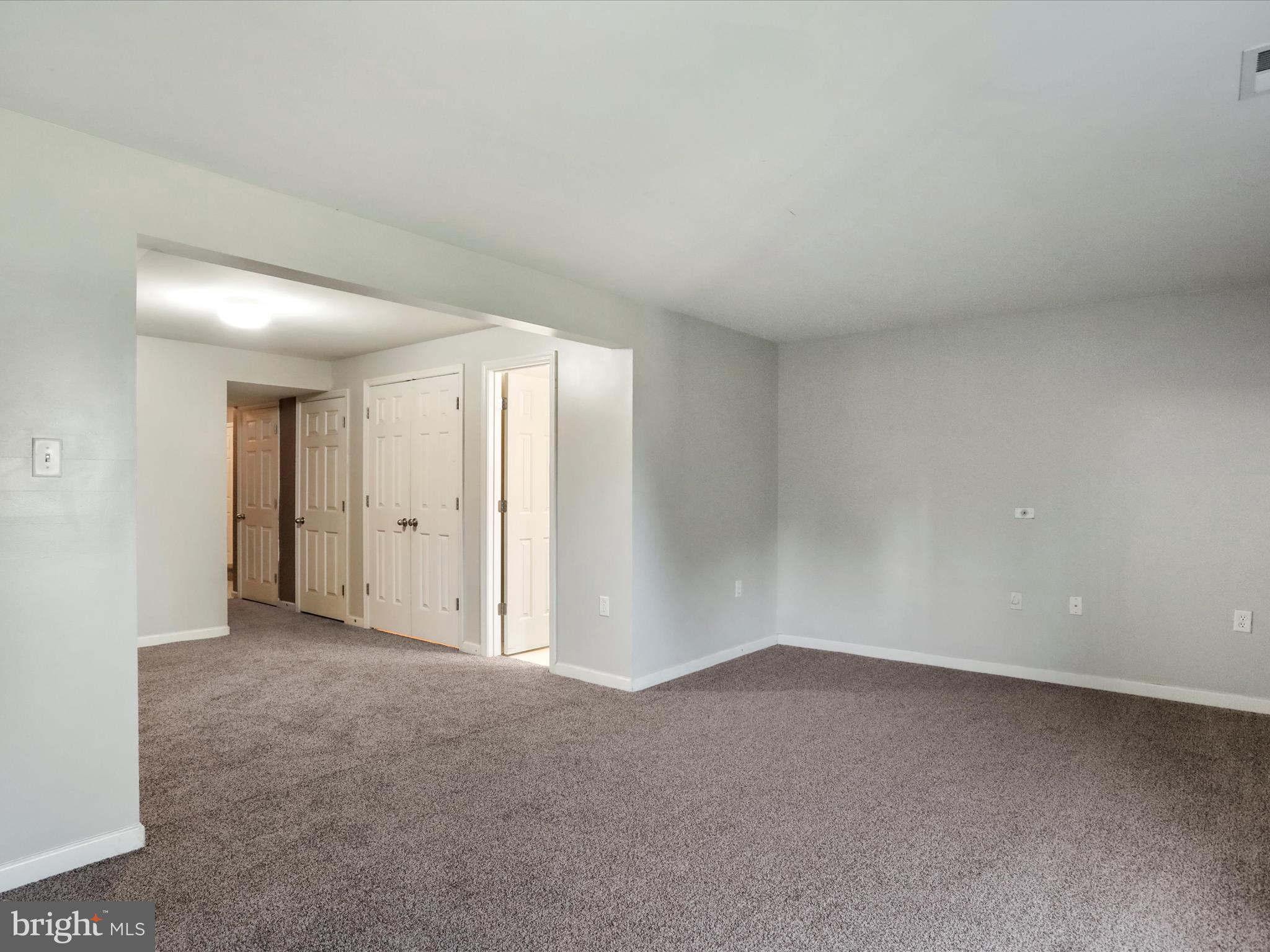 MANOR PARK - Residential