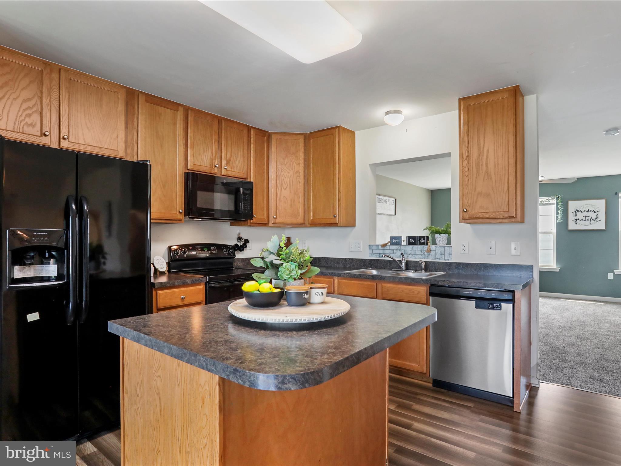 MANOR PARK - Residential