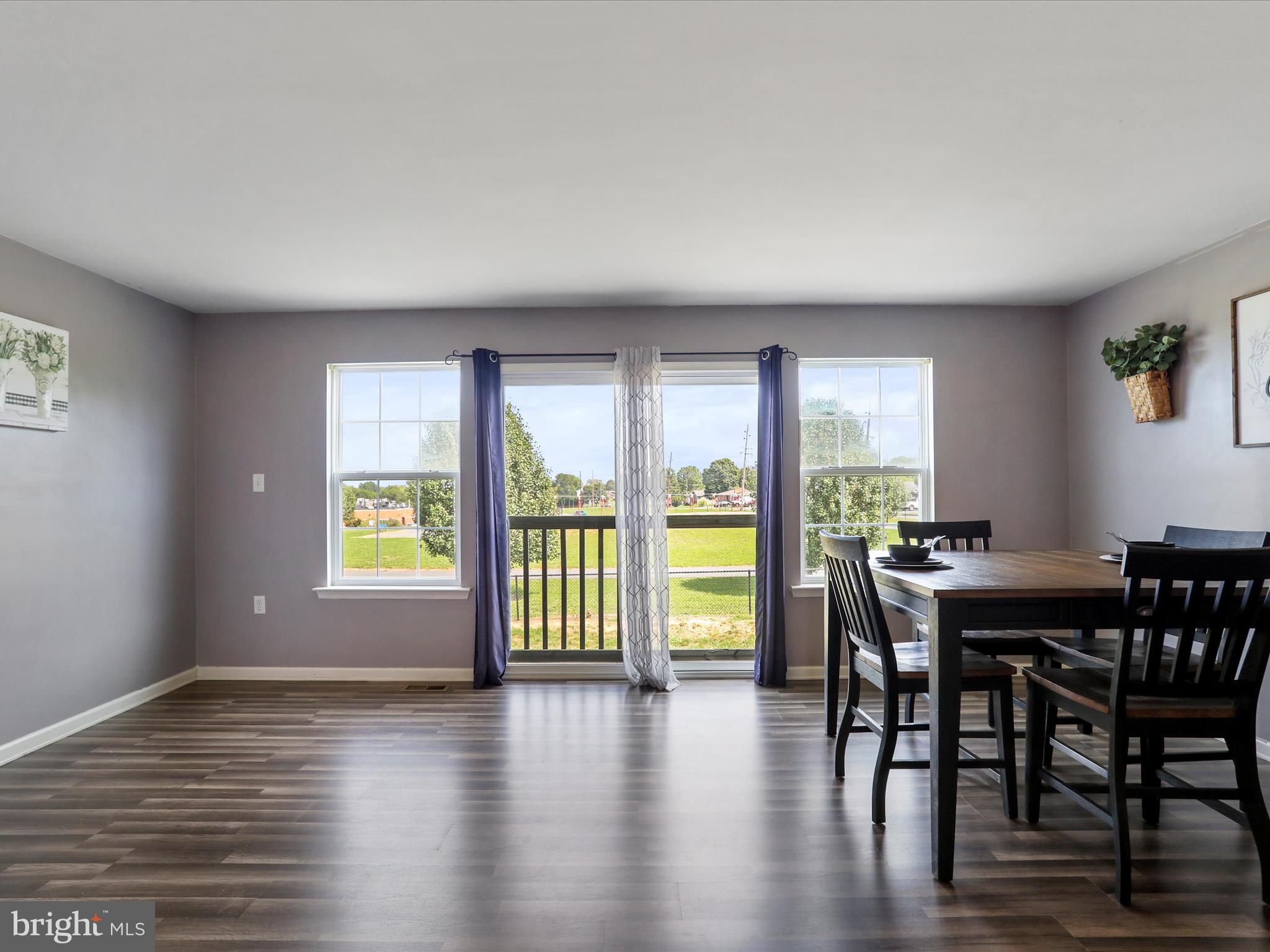 MANOR PARK - Residential