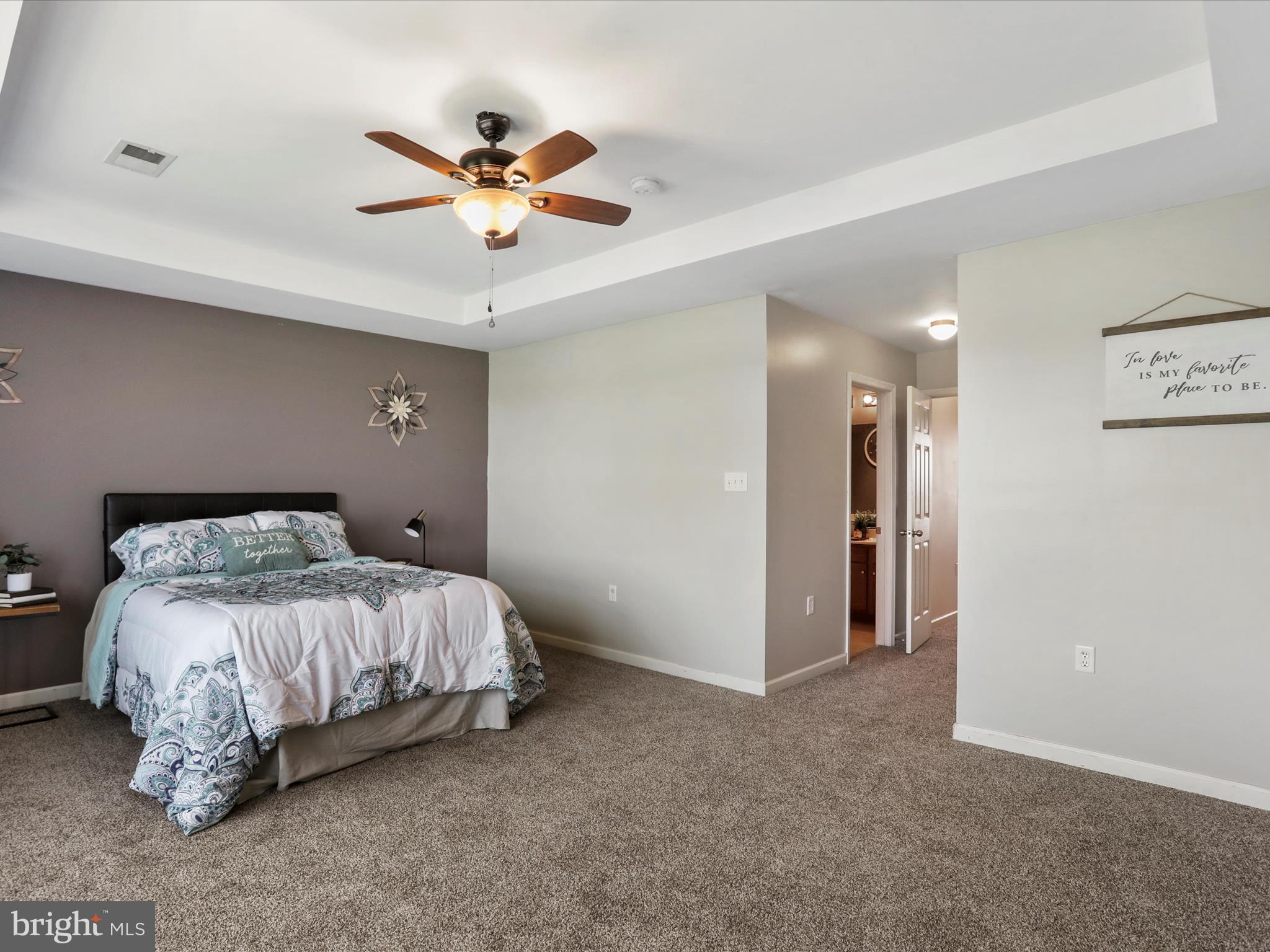 MANOR PARK - Residential