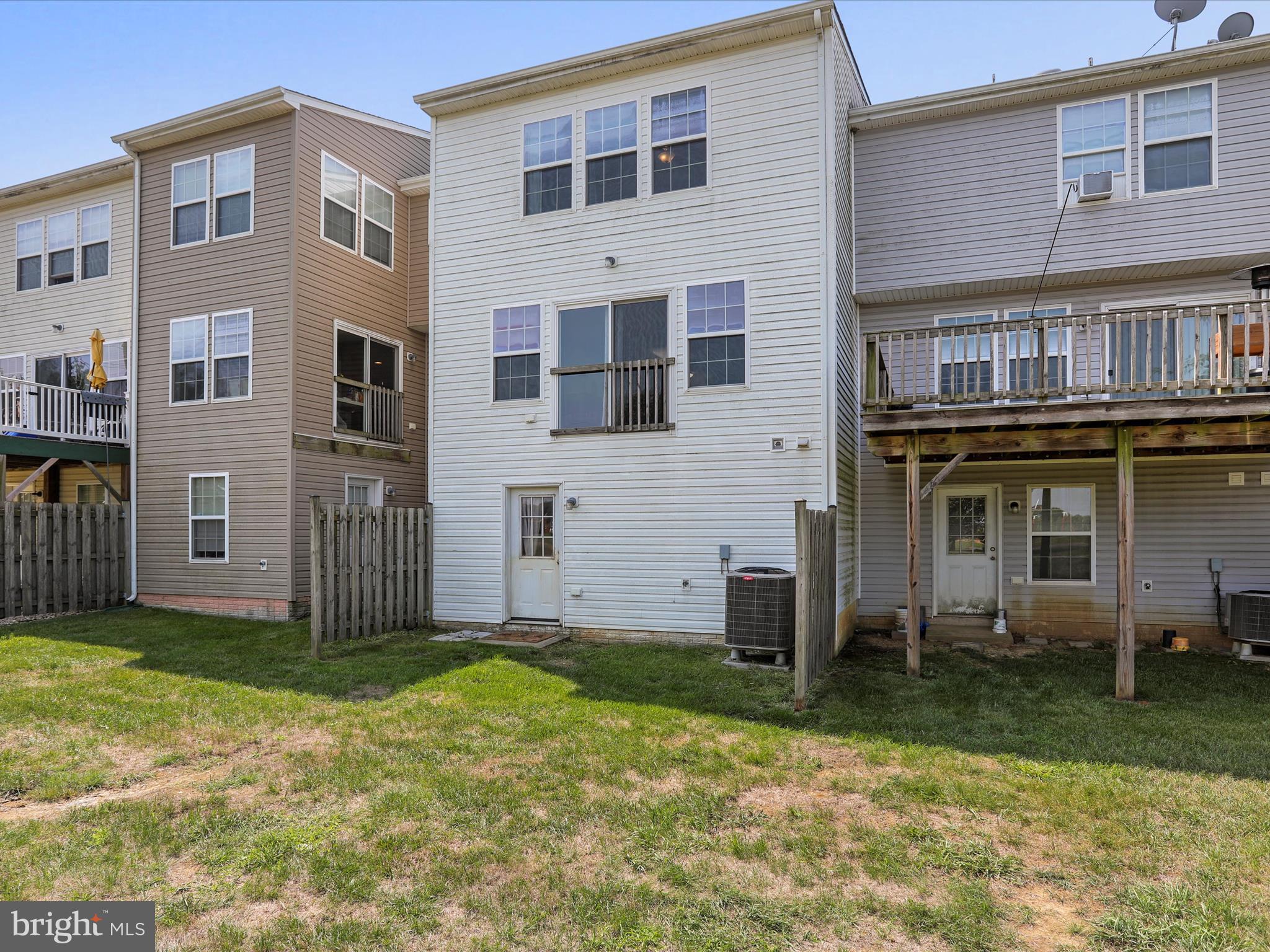 MANOR PARK - Residential