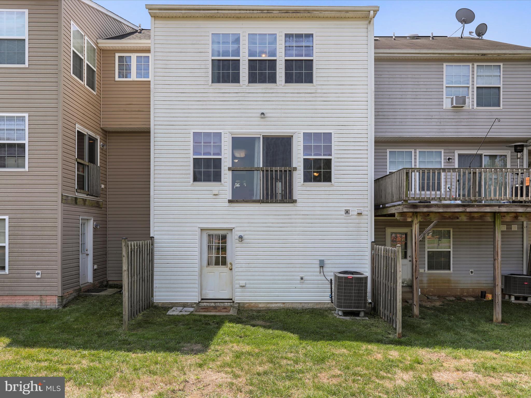 MANOR PARK - Residential