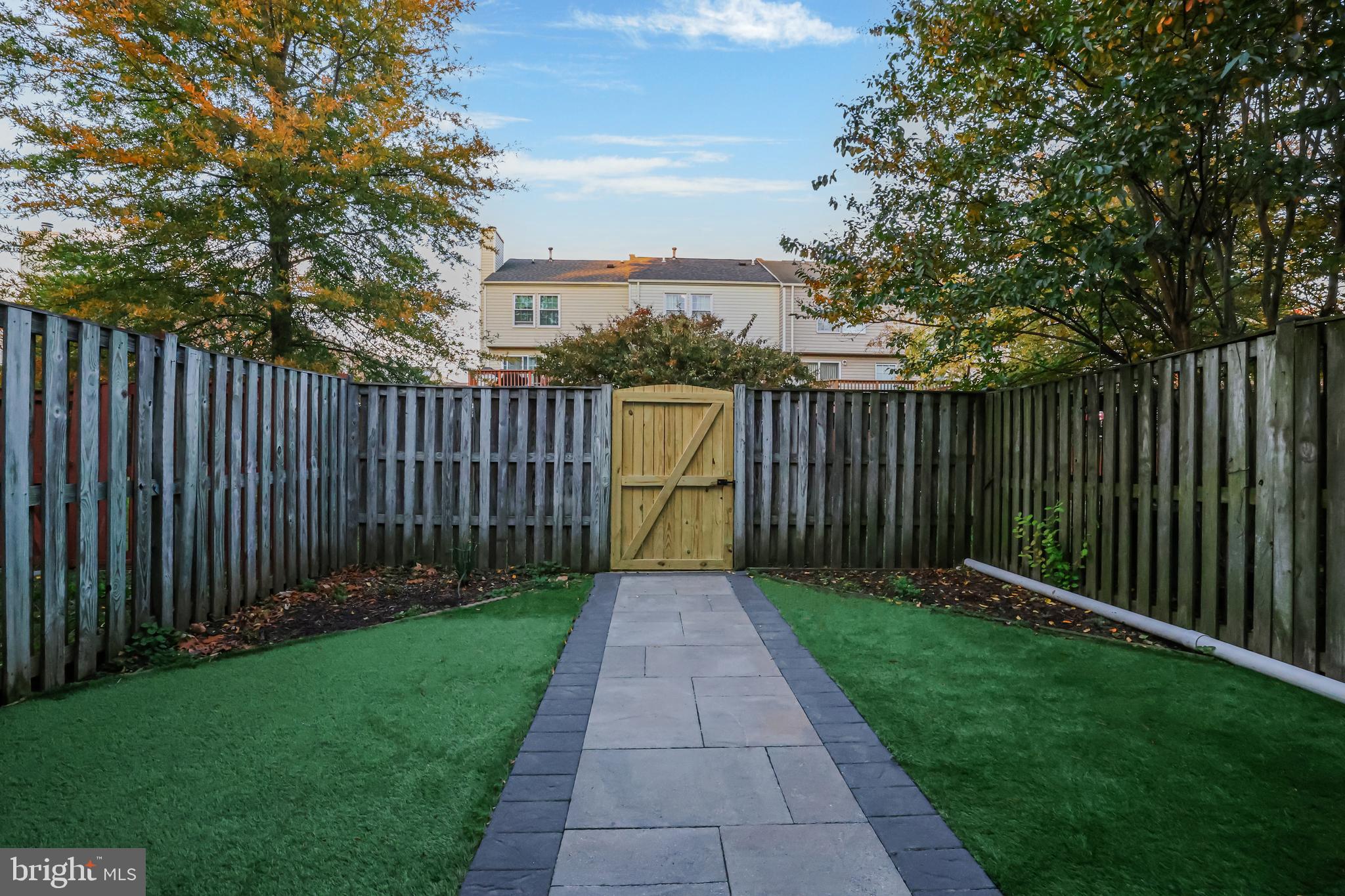 PINEY ORCHARD - Residential