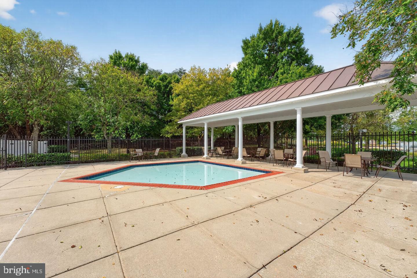 PINEY ORCHARD - Residential