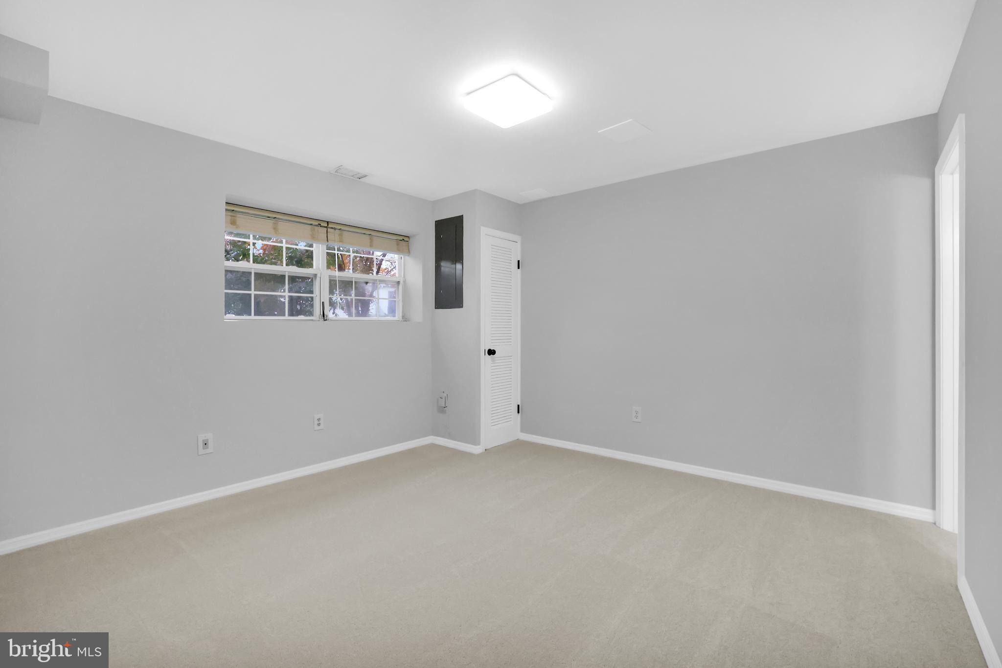 PINEY ORCHARD - Residential