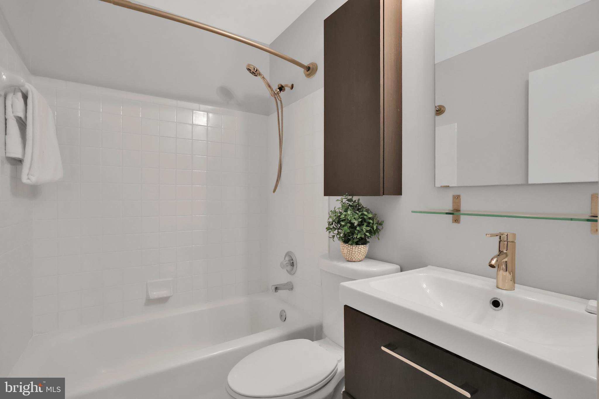 PINEY ORCHARD - Residential