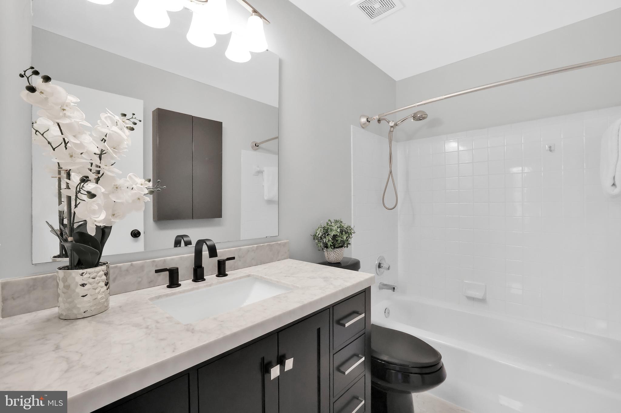 PINEY ORCHARD - Residential