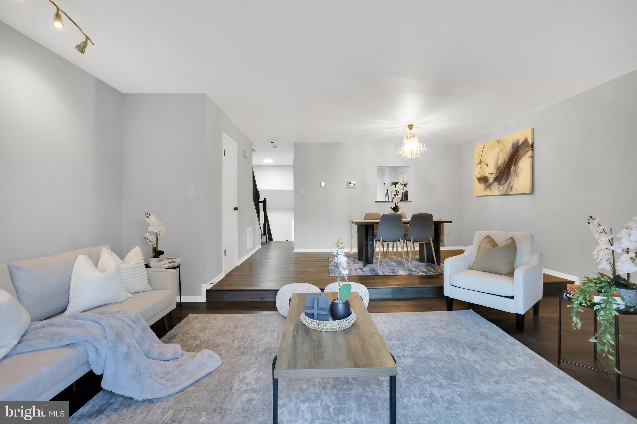 PINEY ORCHARD - Residential