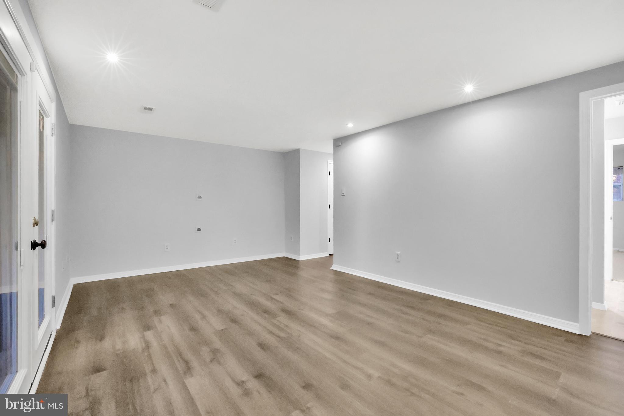 PINEY ORCHARD - Residential