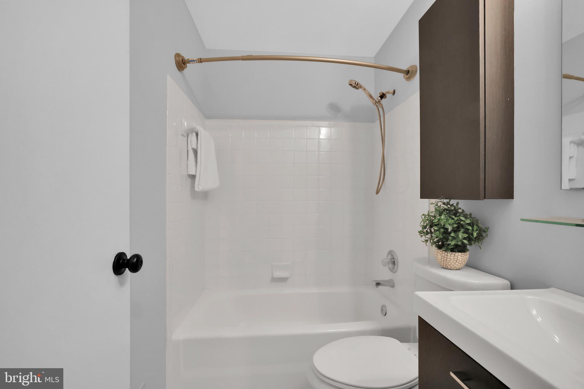 PINEY ORCHARD - Residential