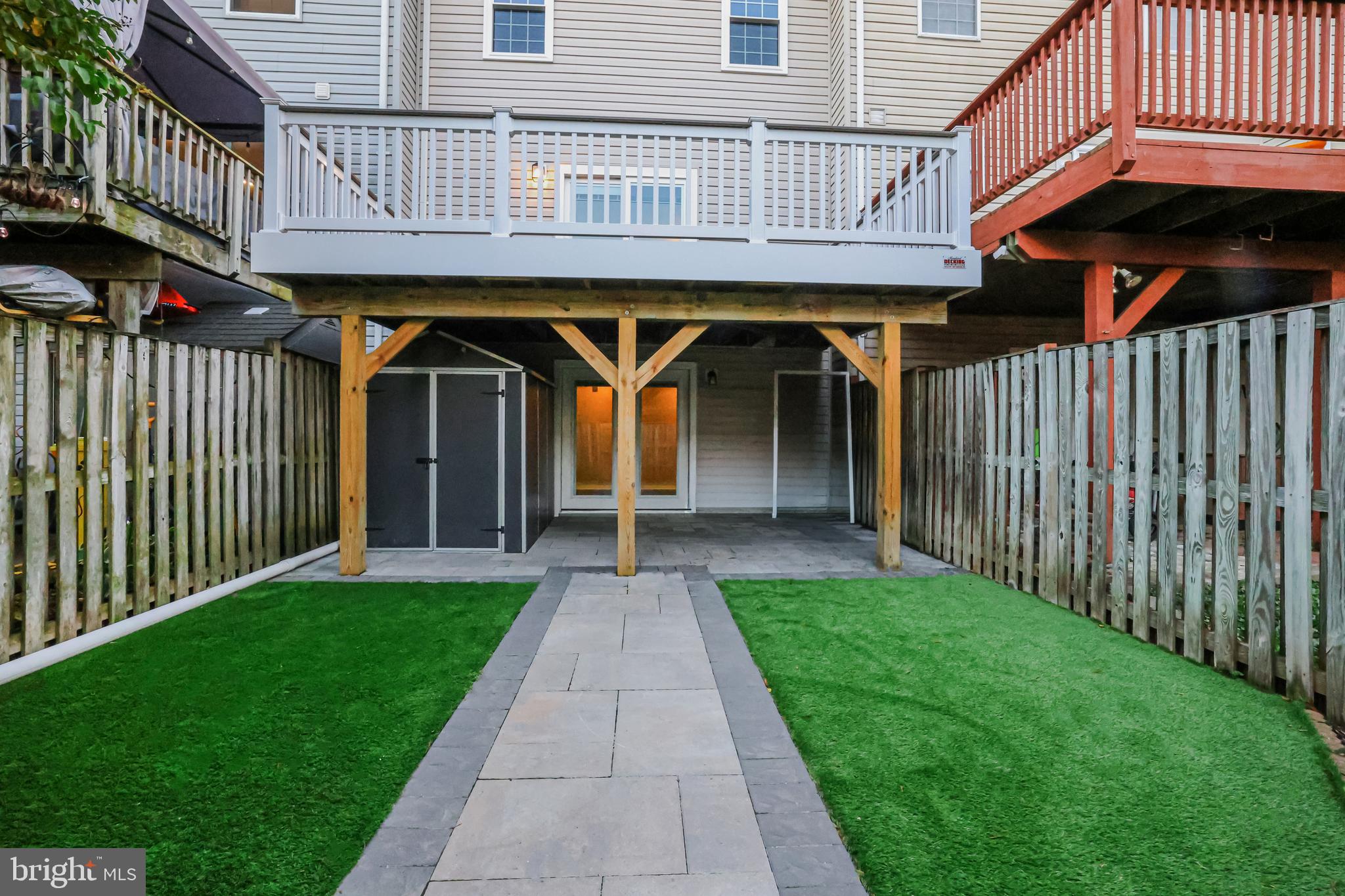 PINEY ORCHARD - Residential