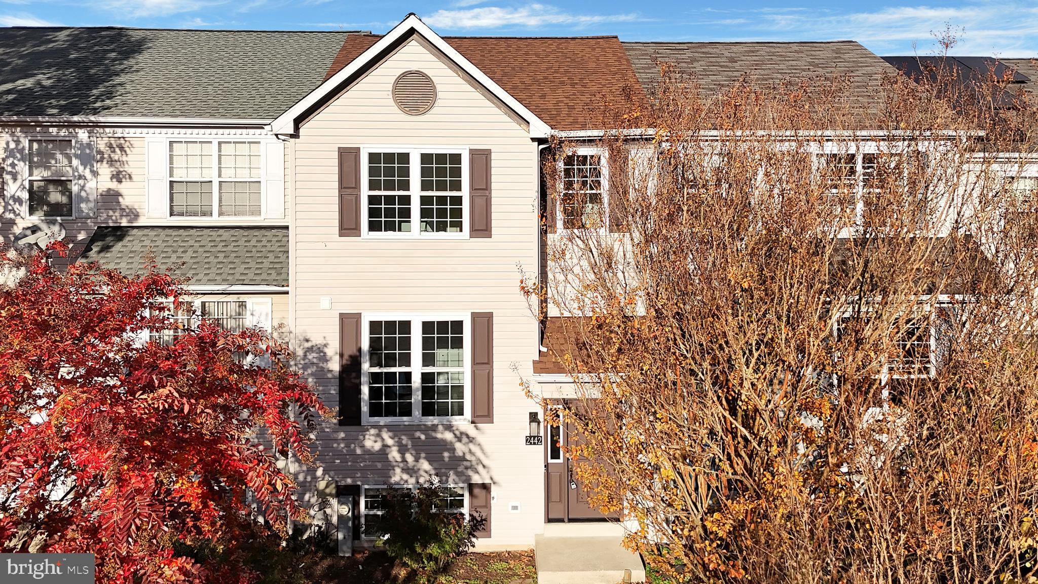 PINEY ORCHARD - Residential