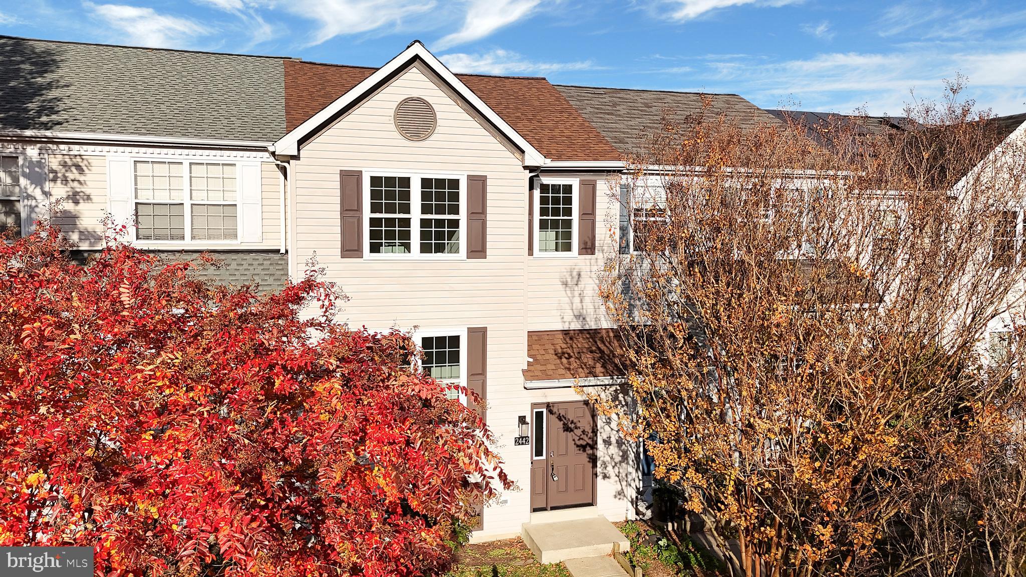 PINEY ORCHARD - Residential