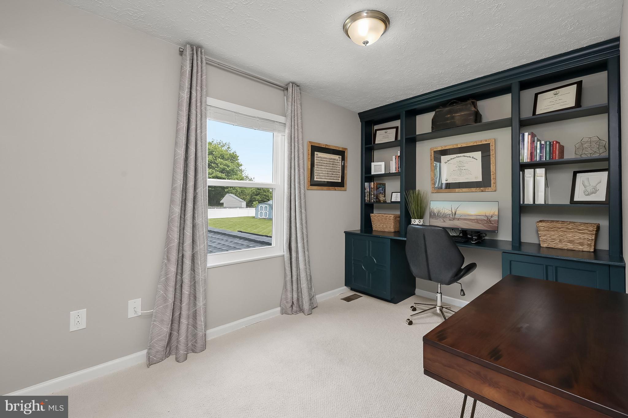 CAMBRIDGE FARMS - Residential