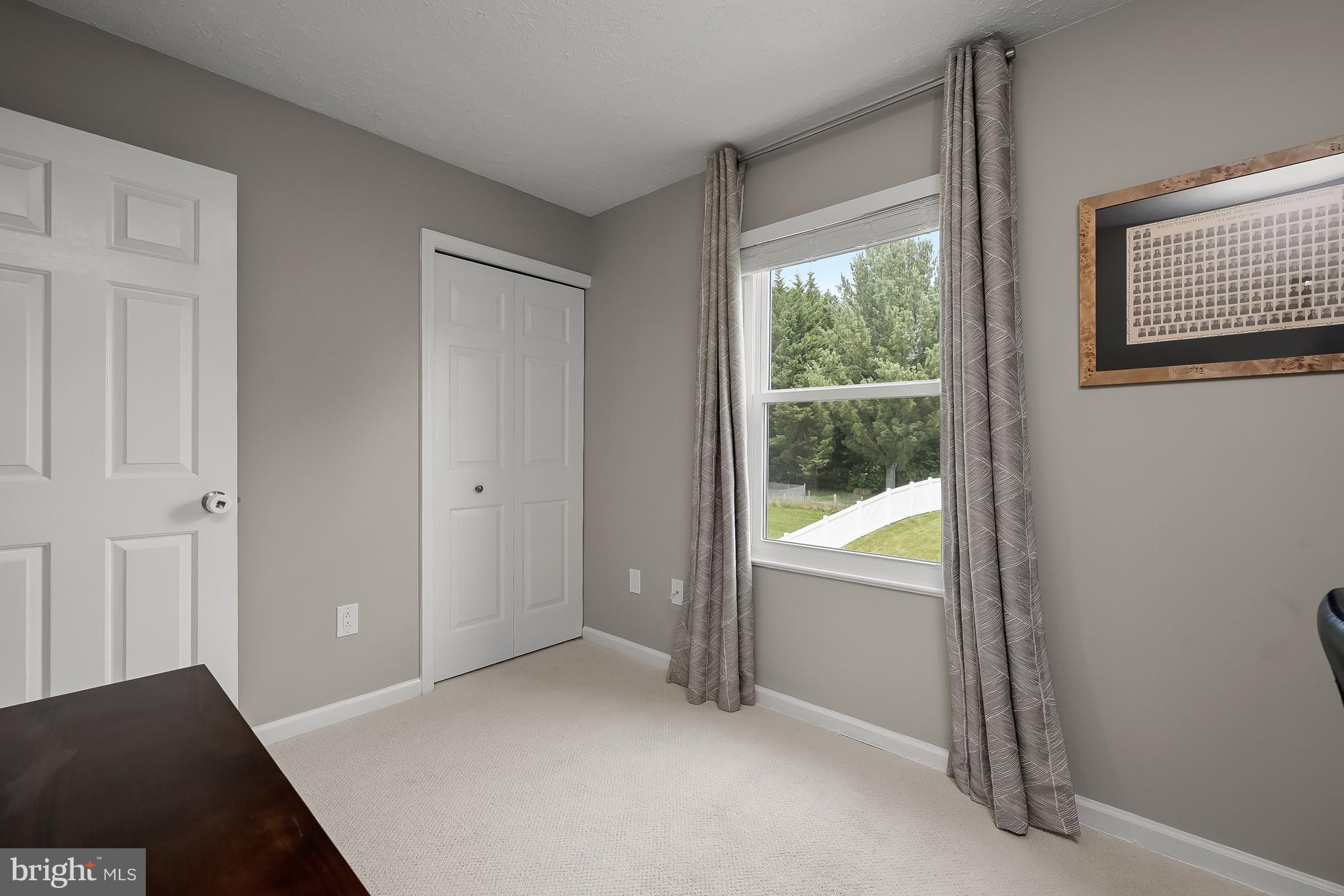 CAMBRIDGE FARMS - Residential