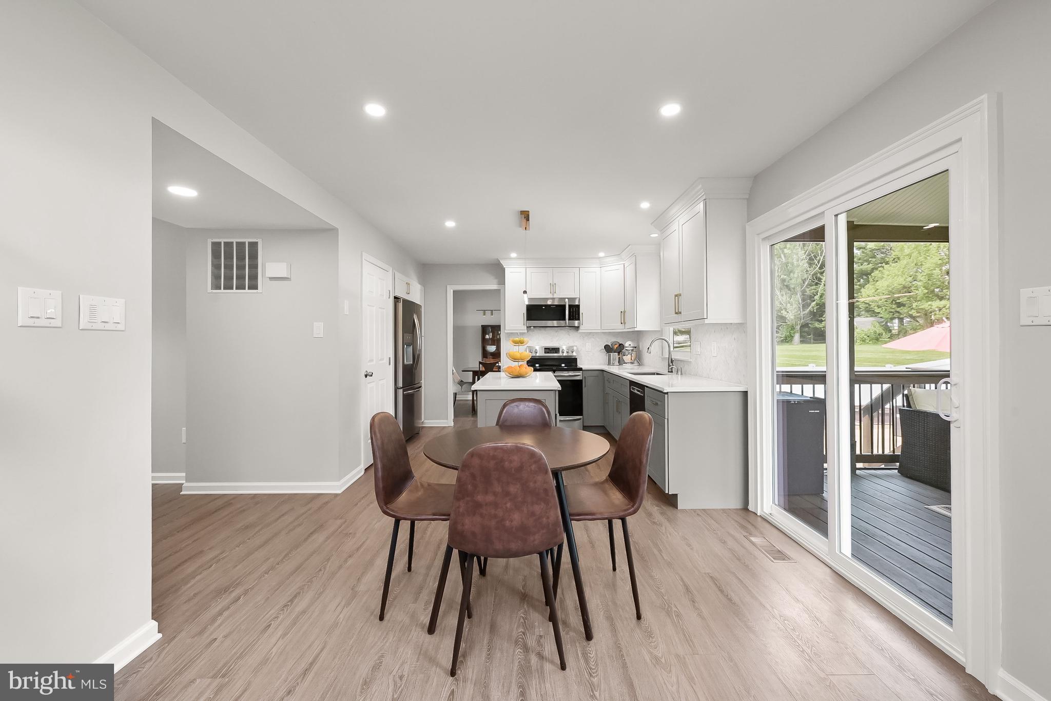 CAMBRIDGE FARMS - Residential