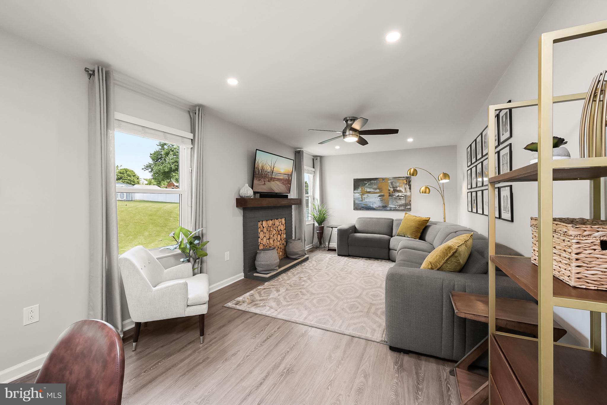 CAMBRIDGE FARMS - Residential