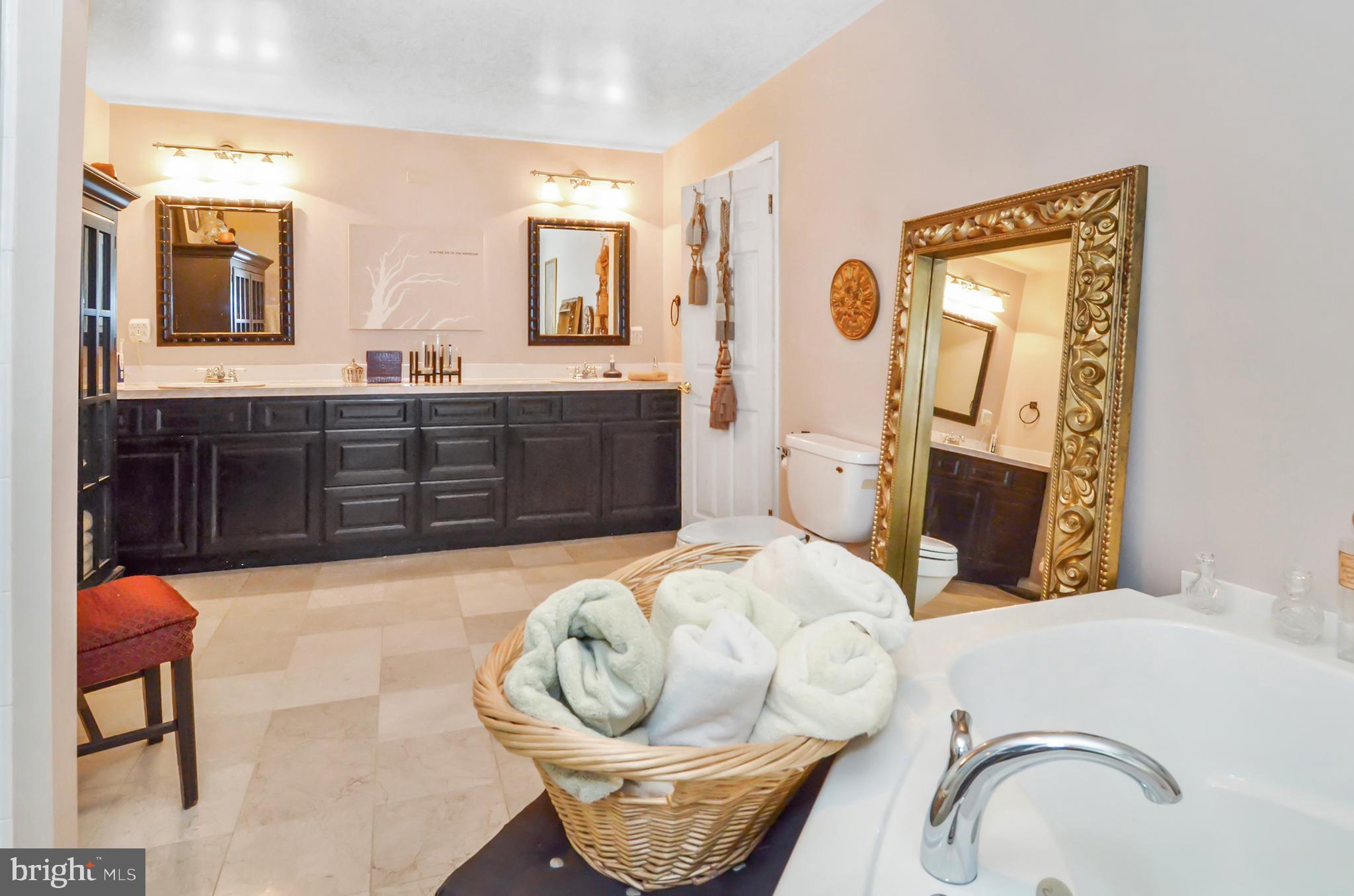 KINGSVILLE - Residential