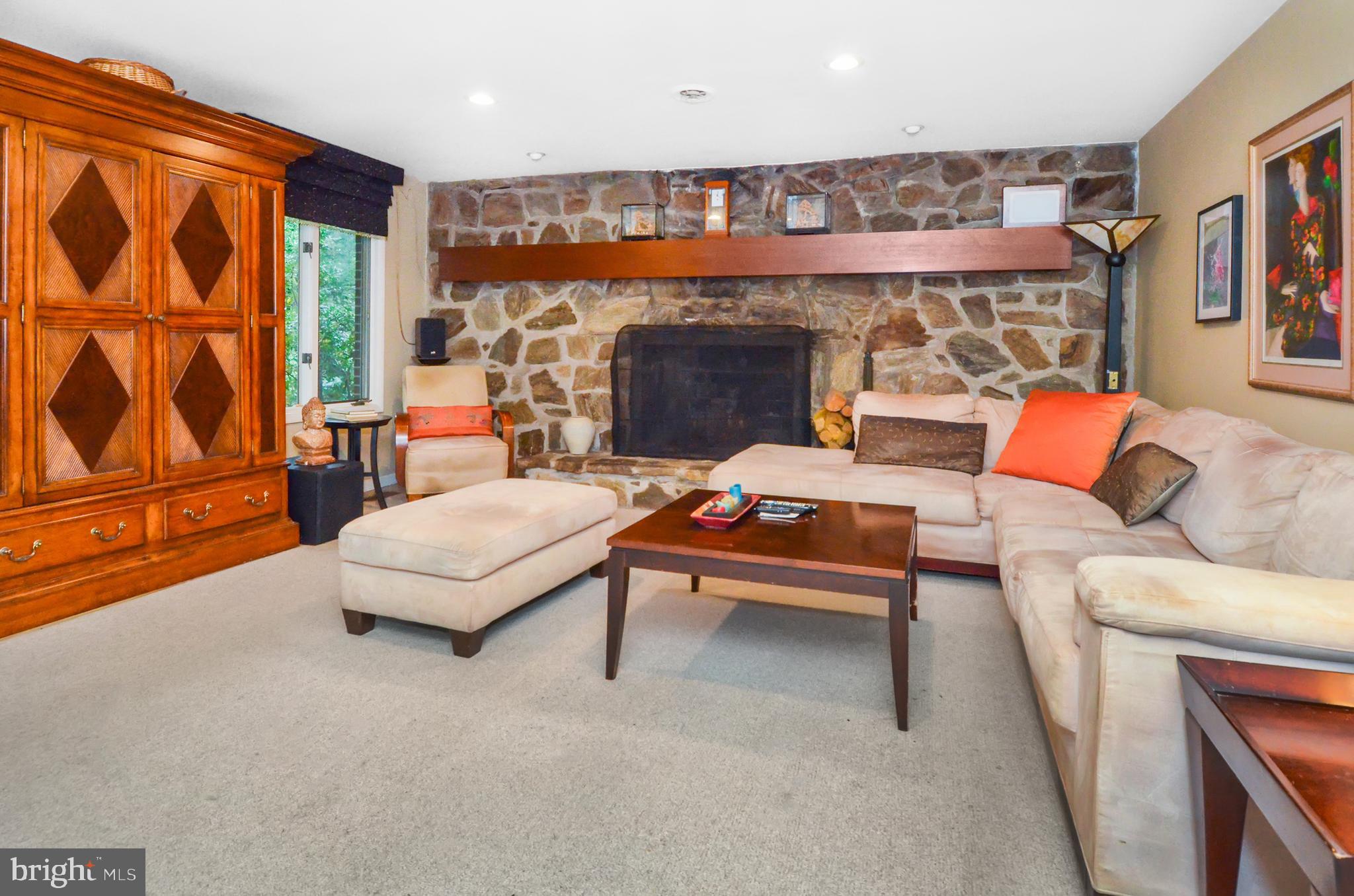 KINGSVILLE - Residential