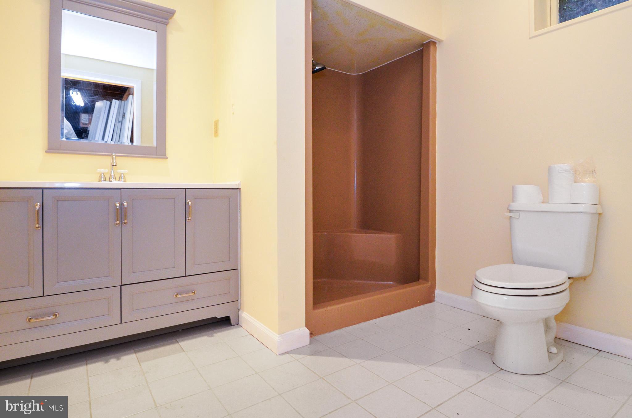 KINGSVILLE - Residential