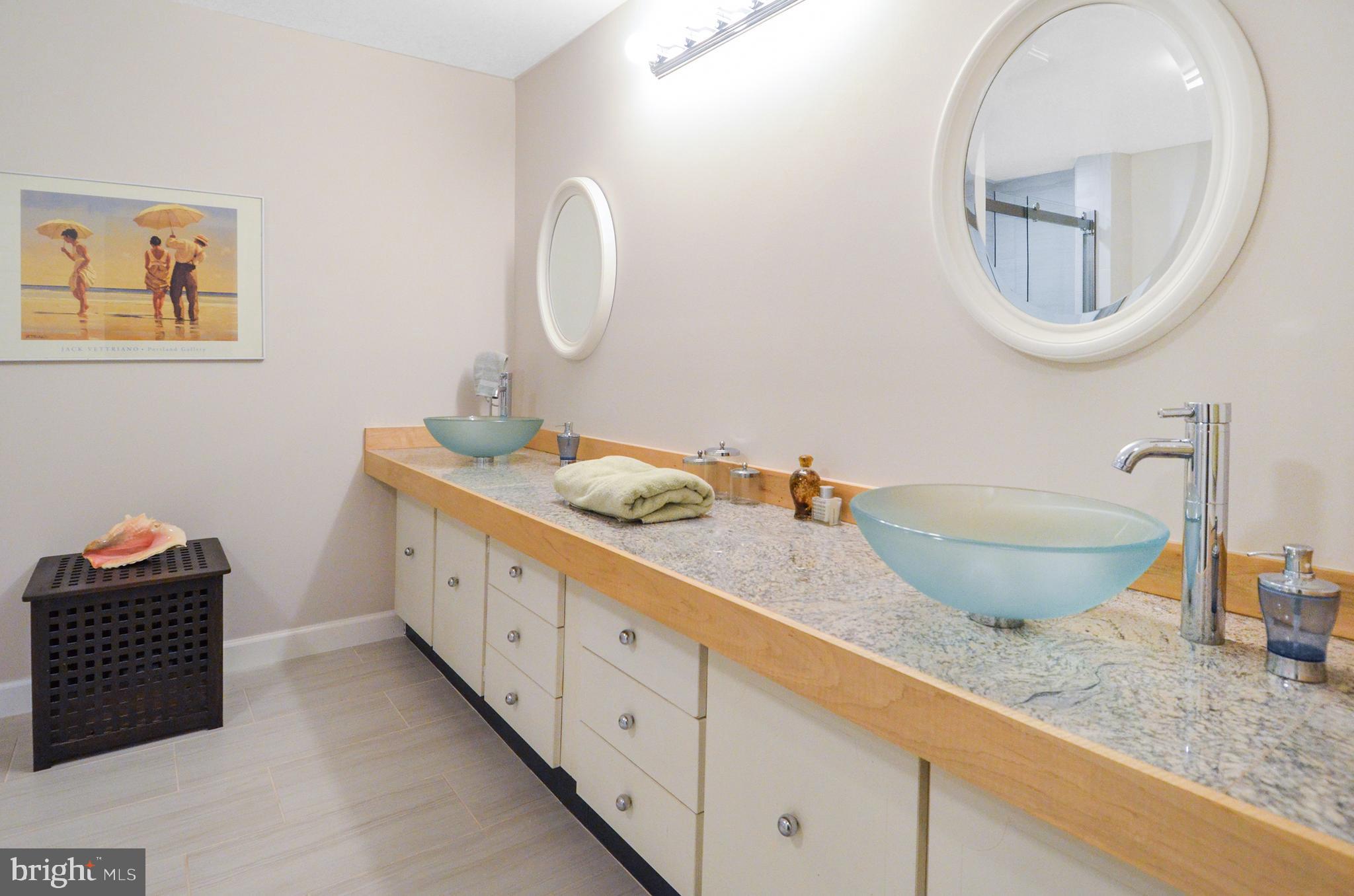 KINGSVILLE - Residential