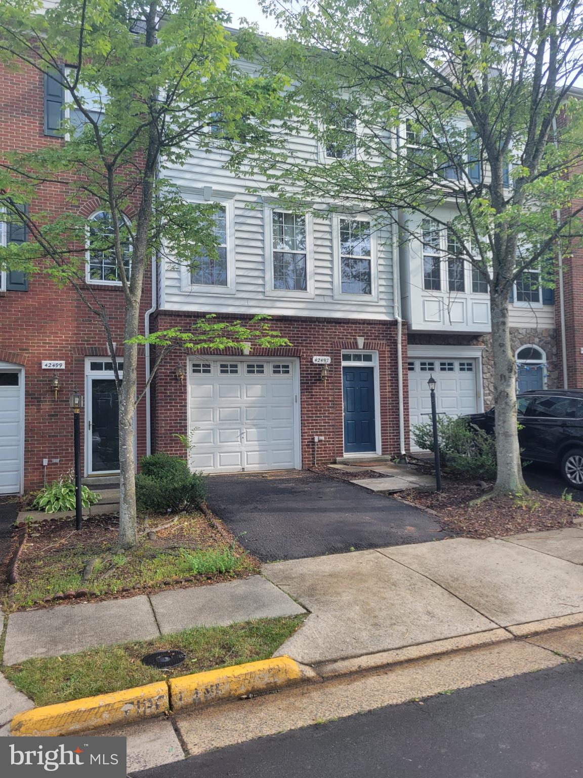 42497 MAGELLAN SQUARE