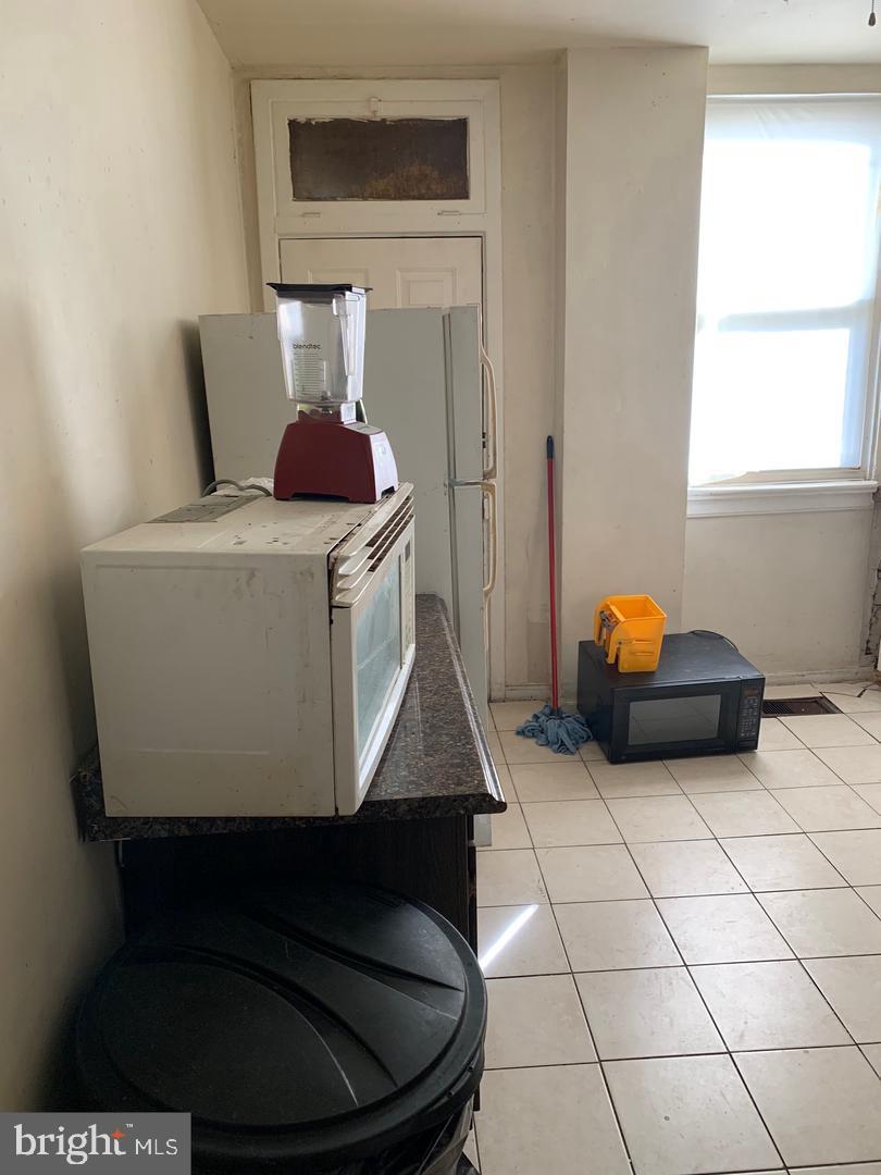 EAST BALTIMORE MIDWAY - Residential