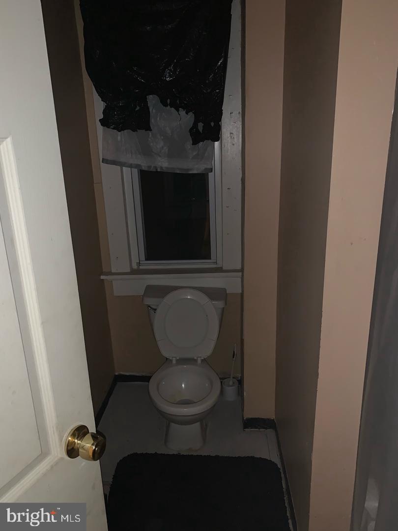 EAST BALTIMORE MIDWAY - Residential