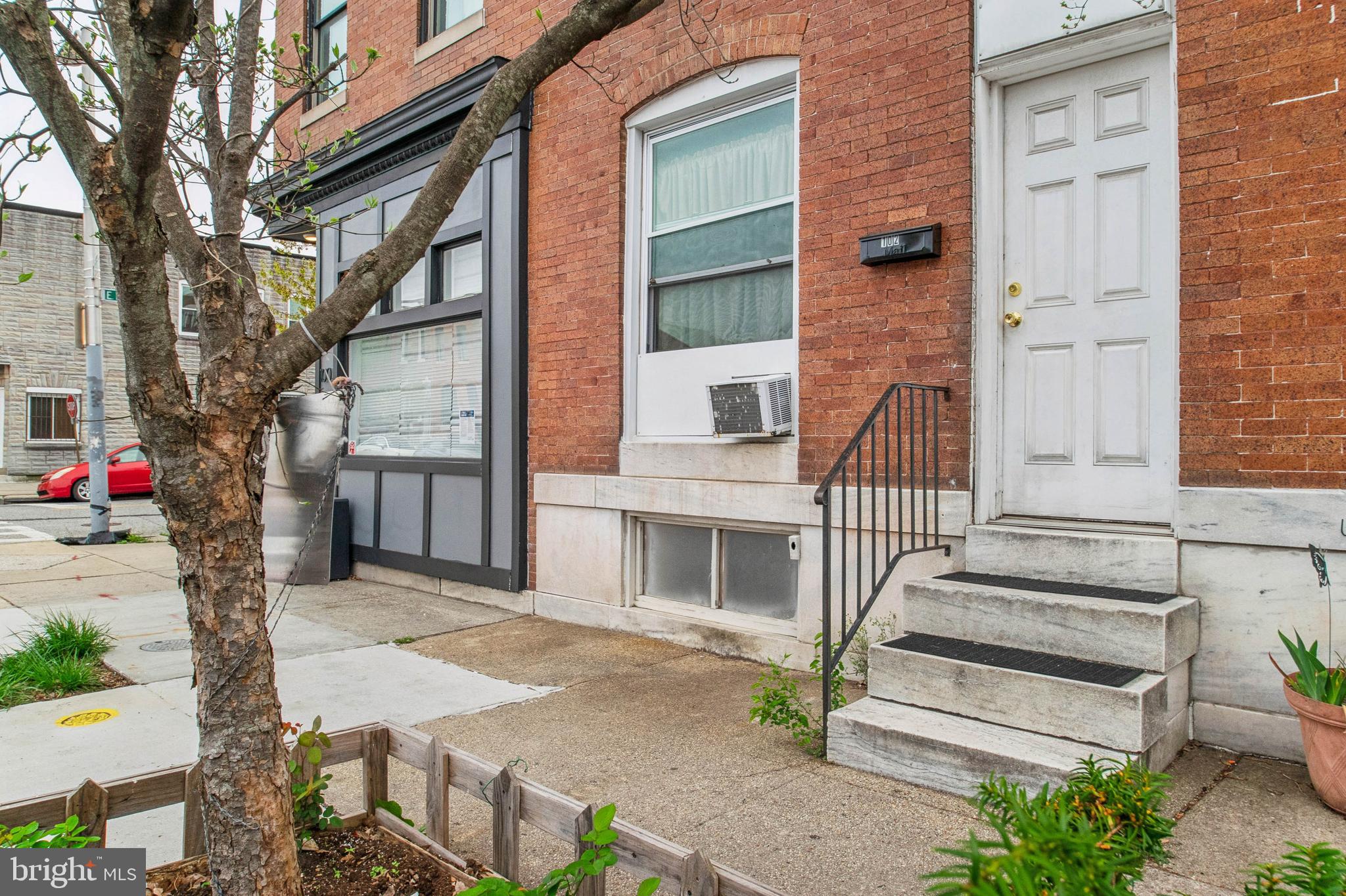 102 EAST AVENUE N