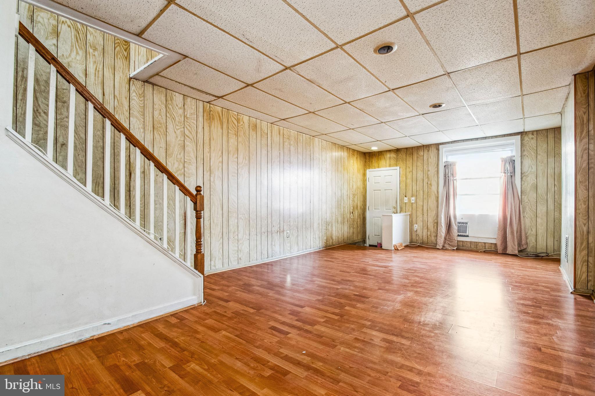 102 EAST AVENUE N