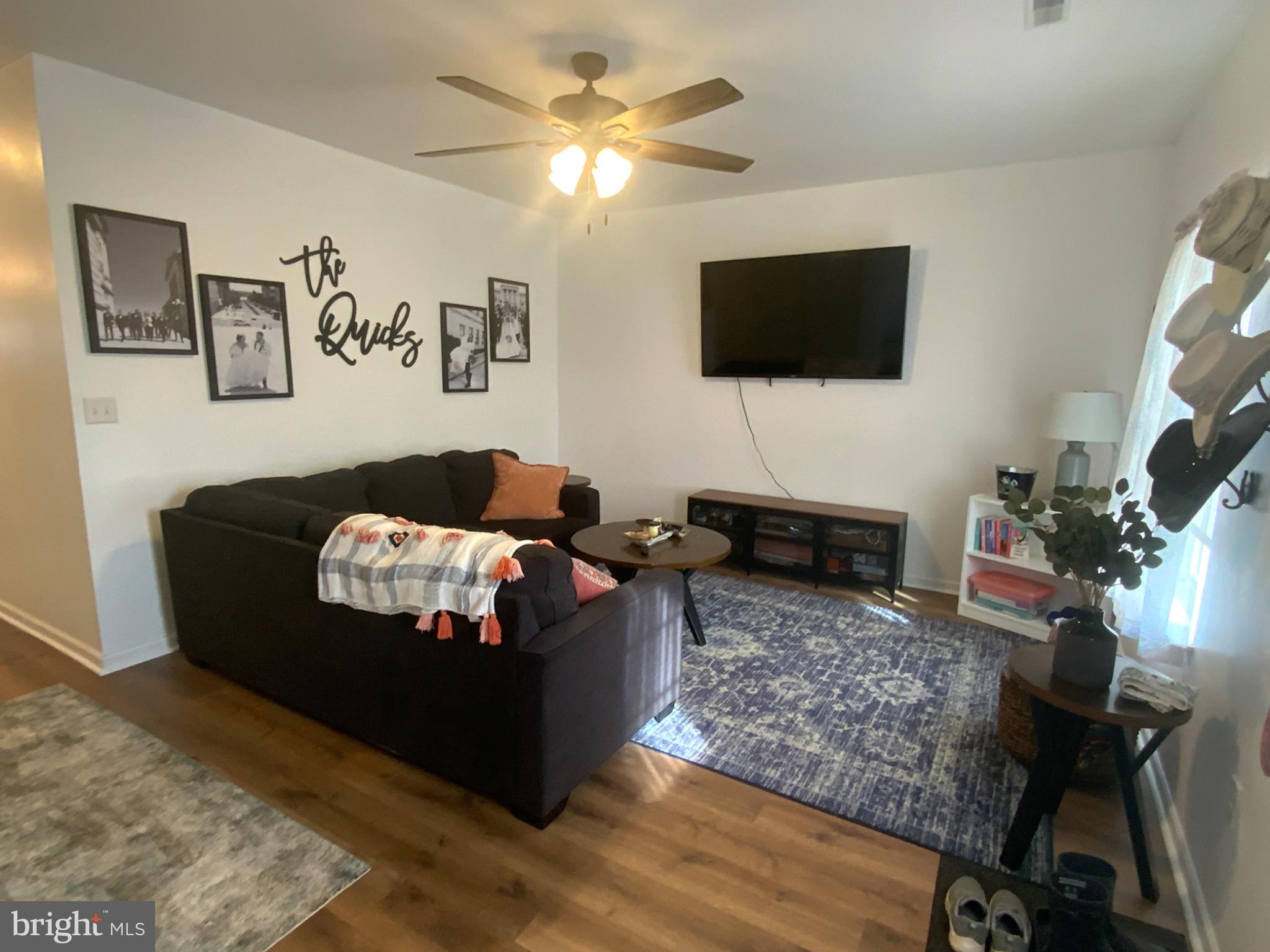 ADMIRALS QUAY - Residential