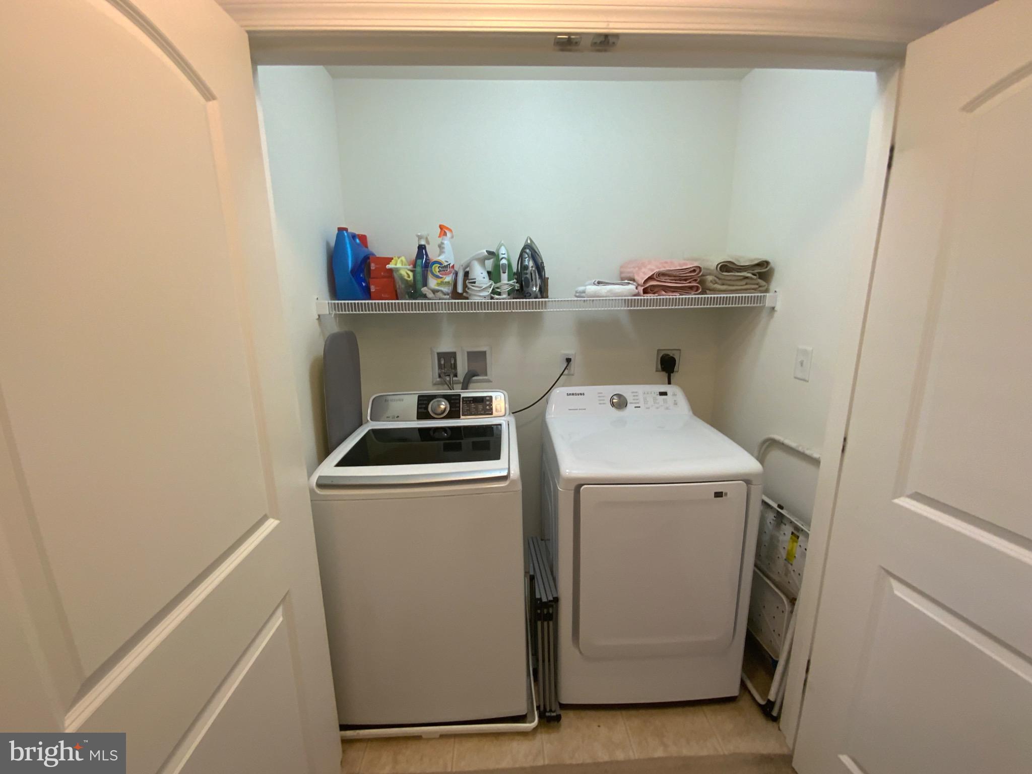 ADMIRALS QUAY - Residential